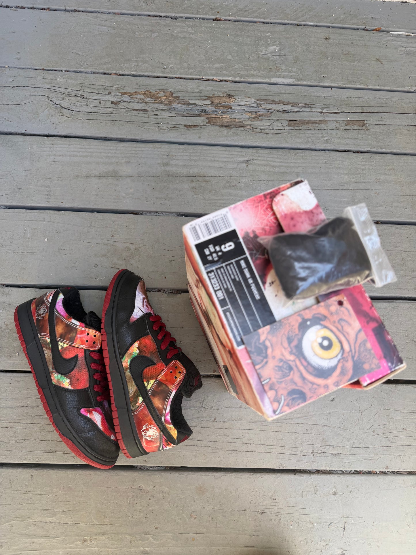 Size 9 - Nike Dunk Low Pro SB Pushead