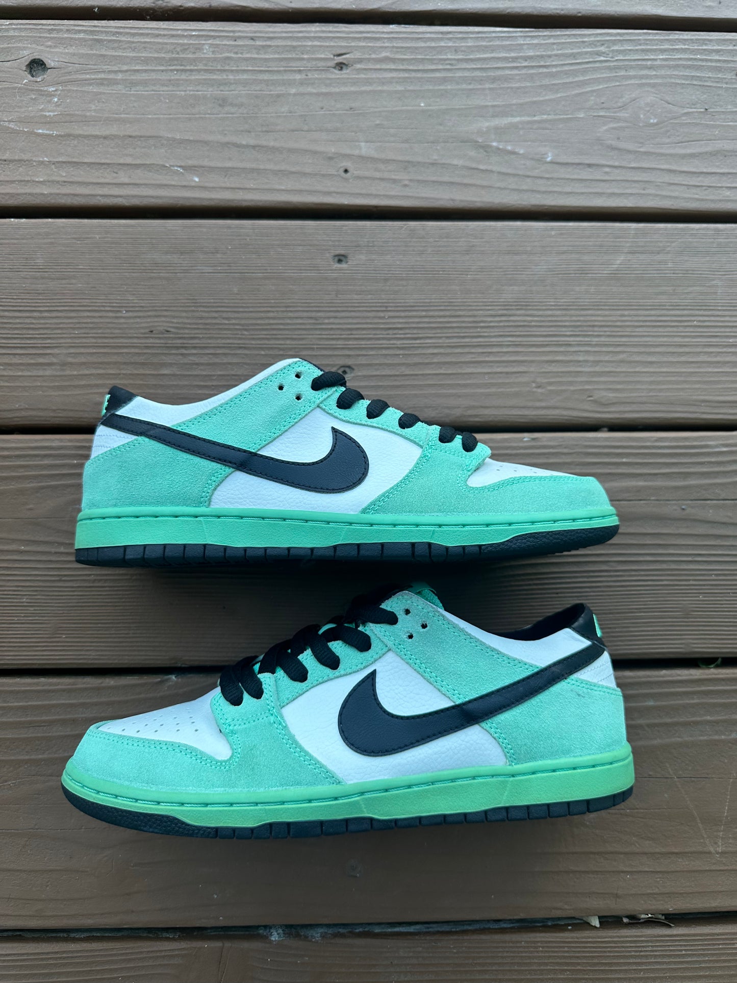 Size 9 - Nike SB Dunk Low Pro IW Sea Crystal