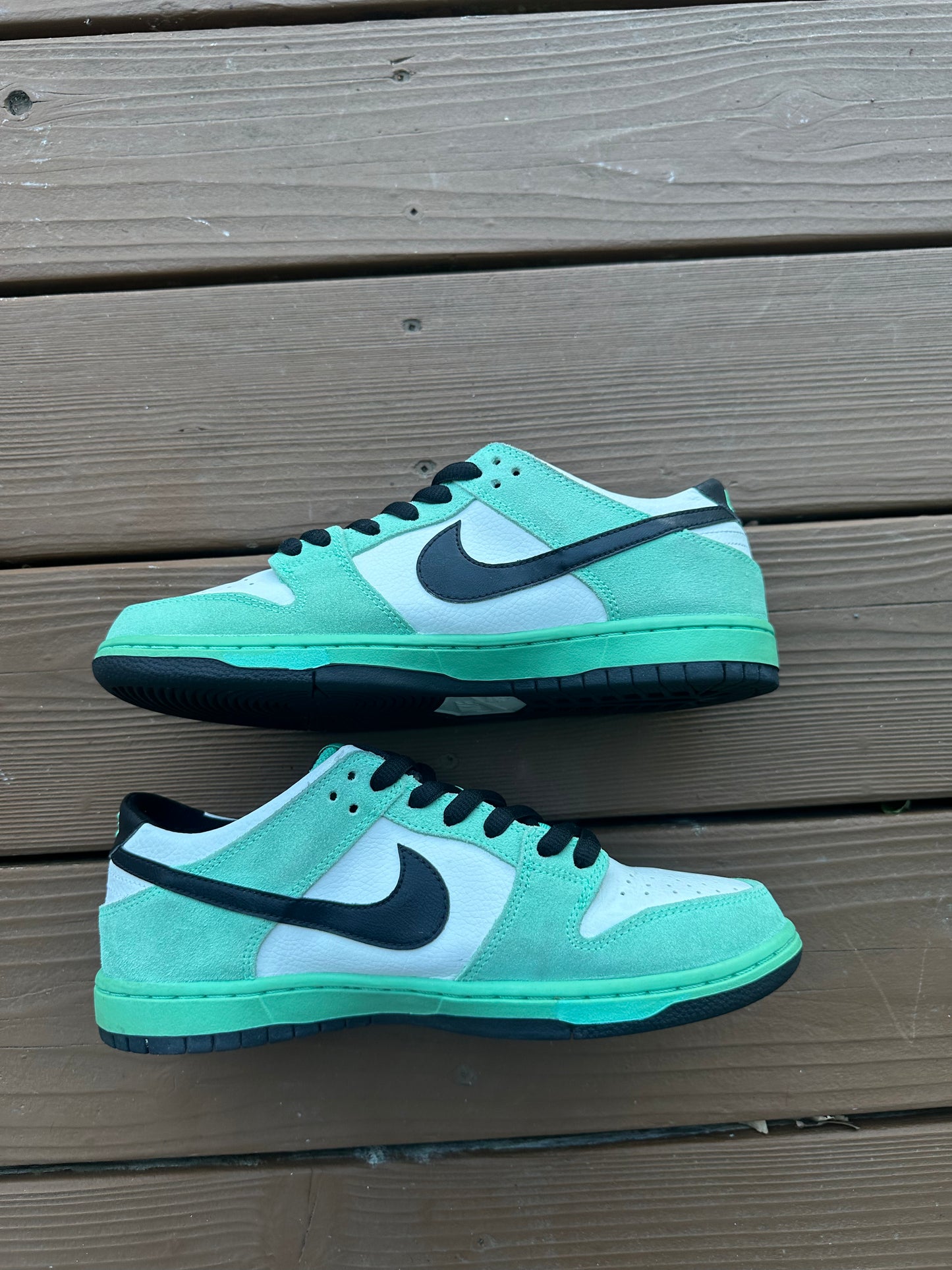 Size 9 - Nike SB Dunk Low Pro IW Sea Crystal