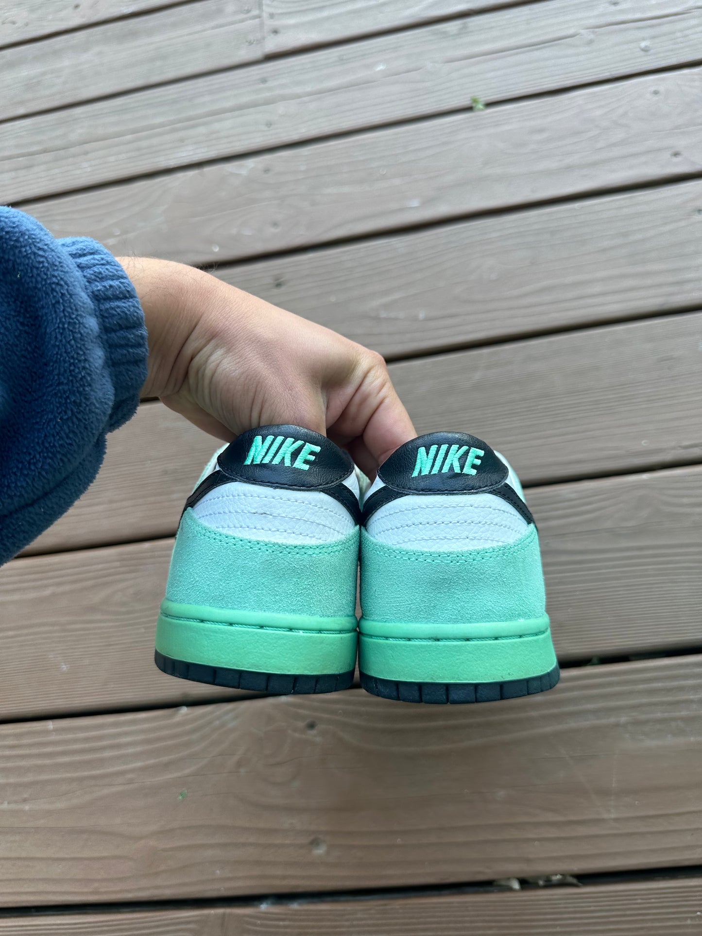 Size 9 - Nike SB Dunk Low Pro IW Sea Crystal
