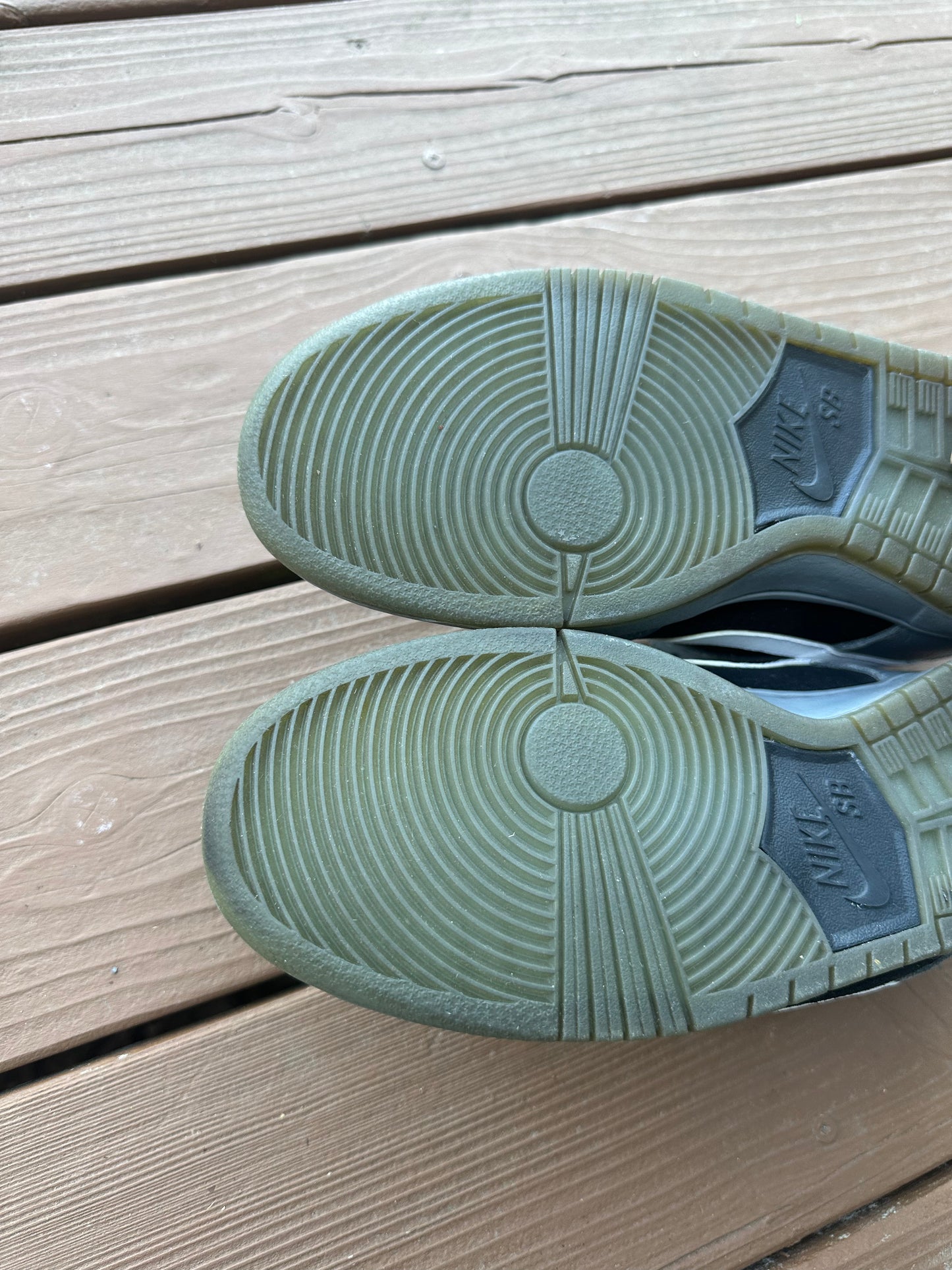 Size 9.5 - Nike Dunk Low Premium SB Petosky