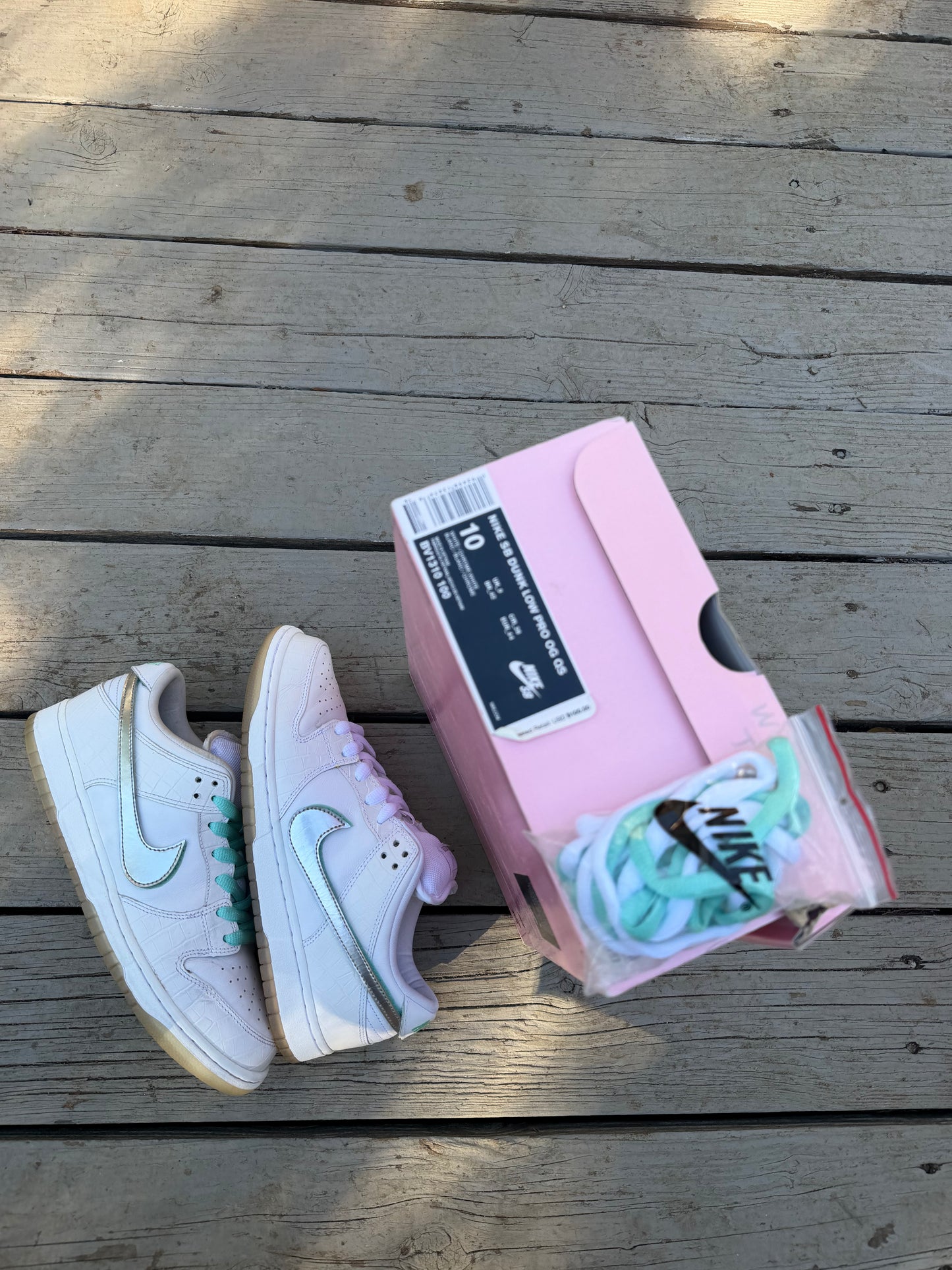 Size 10 - Diamond Supply Co. x Nike SB Dunk Low Pro White Diamond