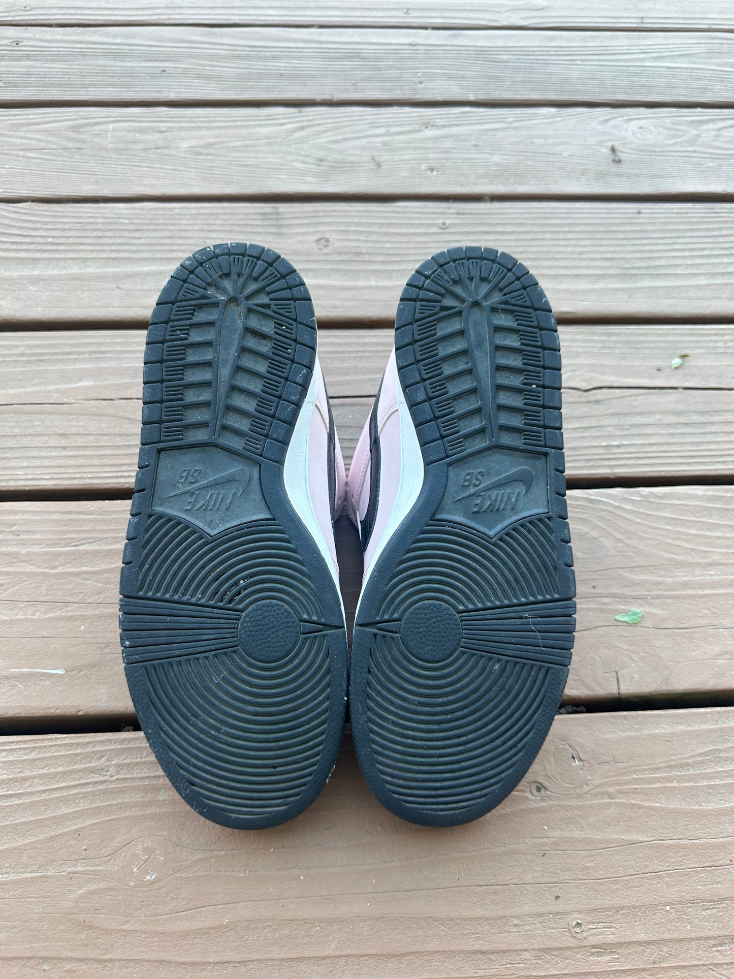 Size 9 - Nike Dunk Low Elite SB Pink Box