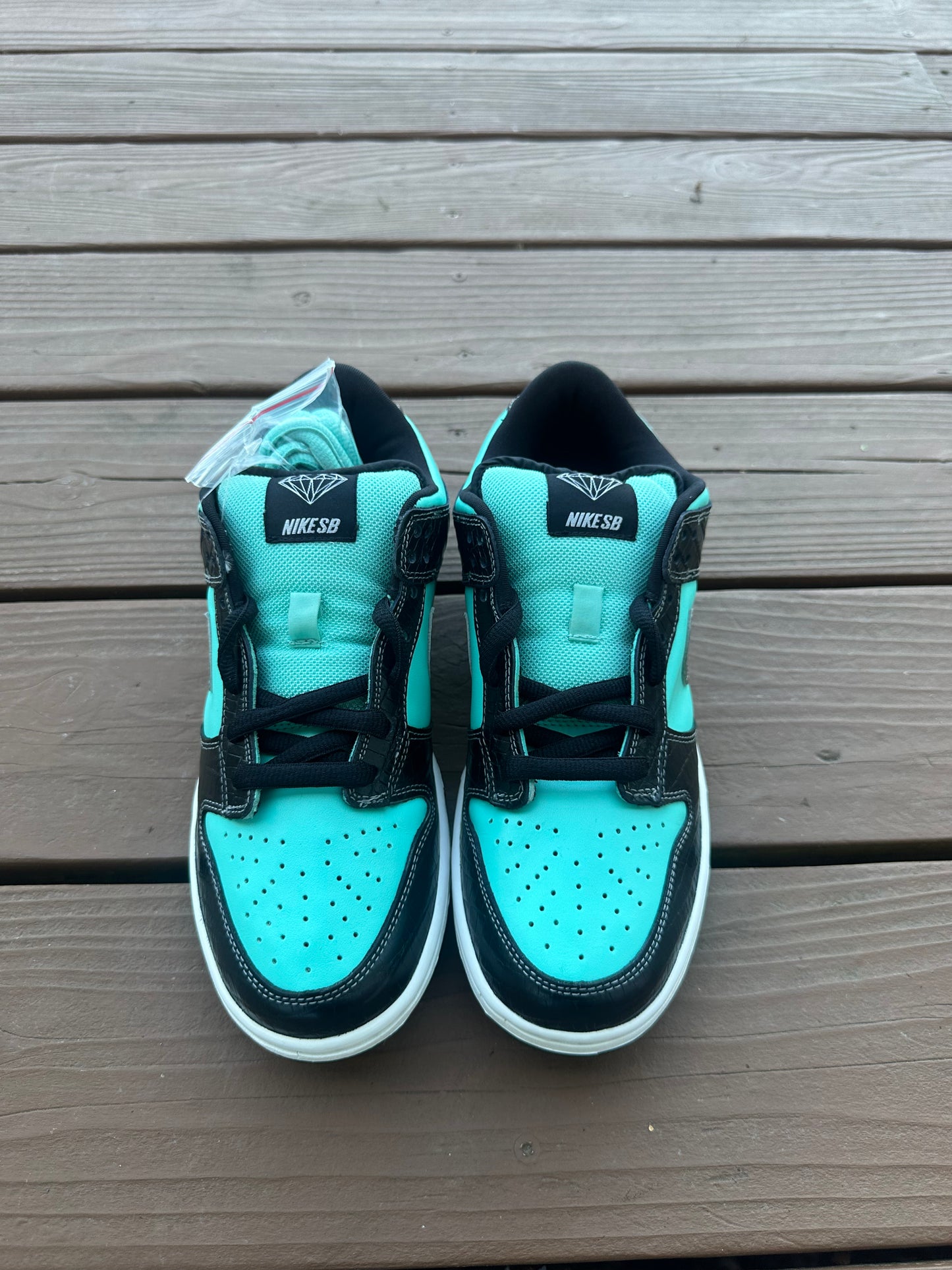 Size 9 - Nike SB Dunk Low Pro x Diamond Supply Co. Tiffany