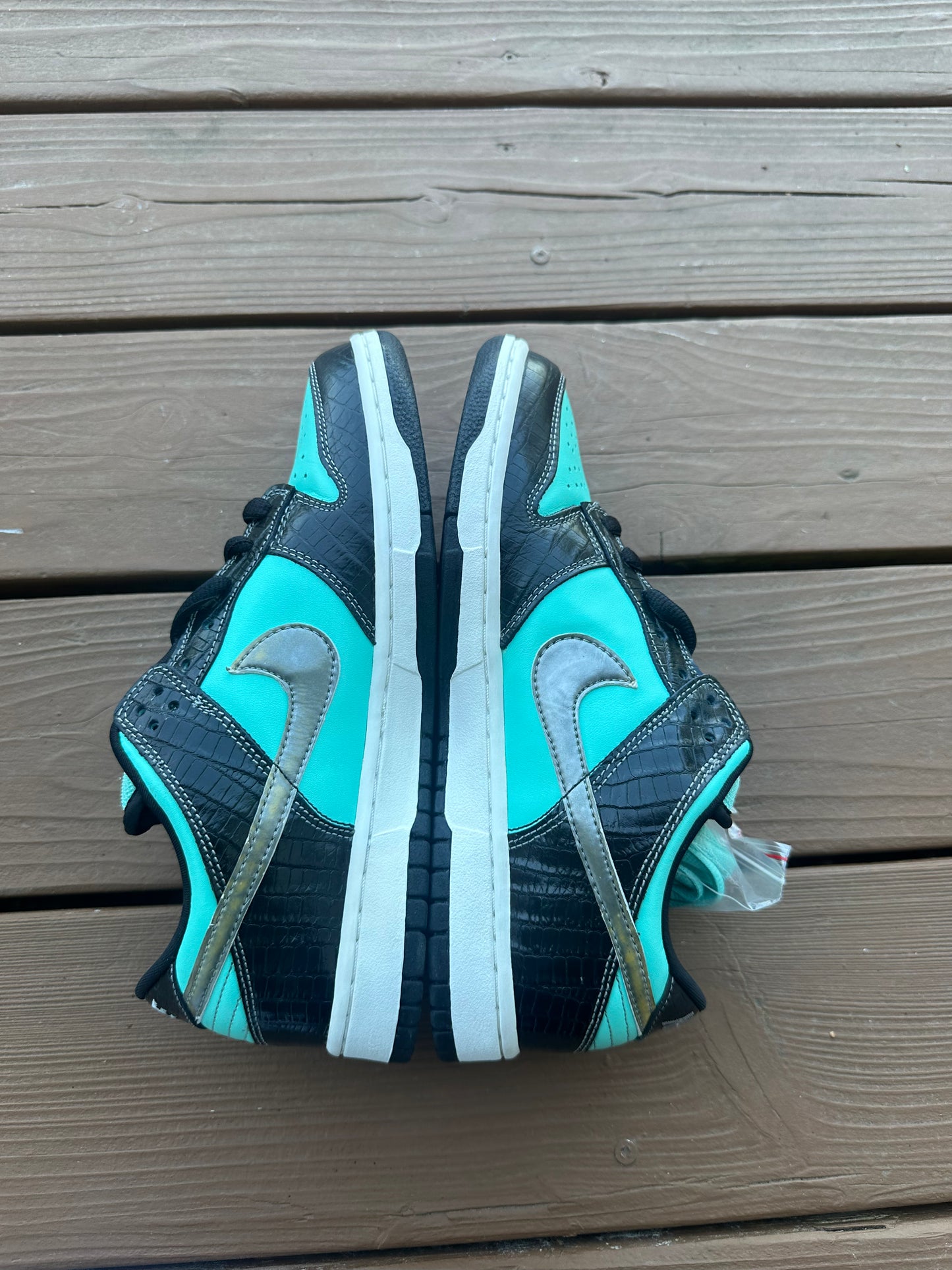 Size 9 - Nike SB Dunk Low Pro x Diamond Supply Co. Tiffany