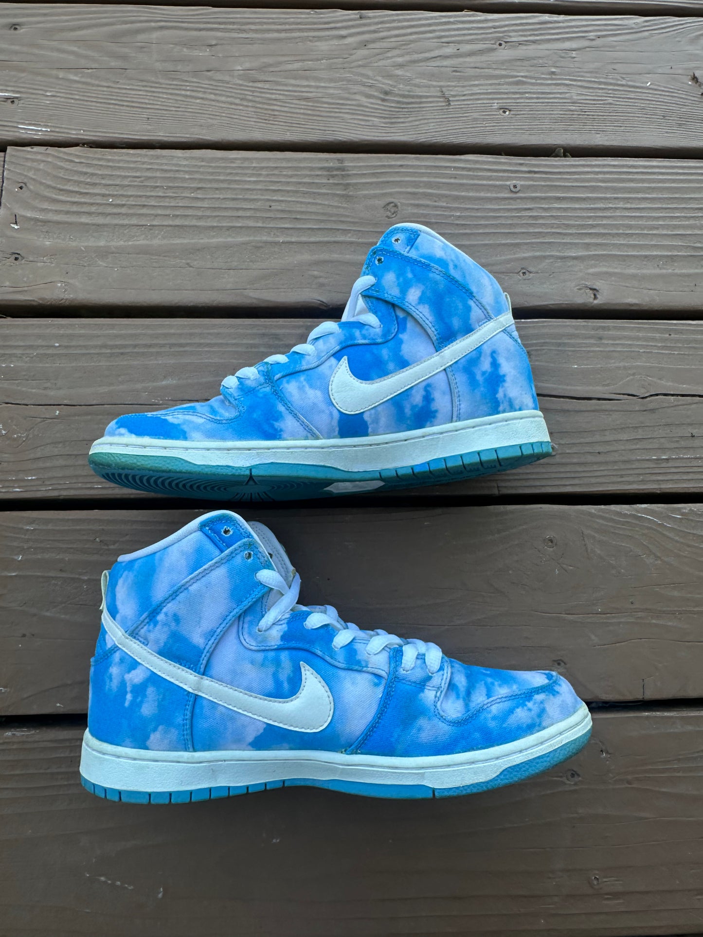 Size 9.5 - Nike Dunk High Pro SB Cloud