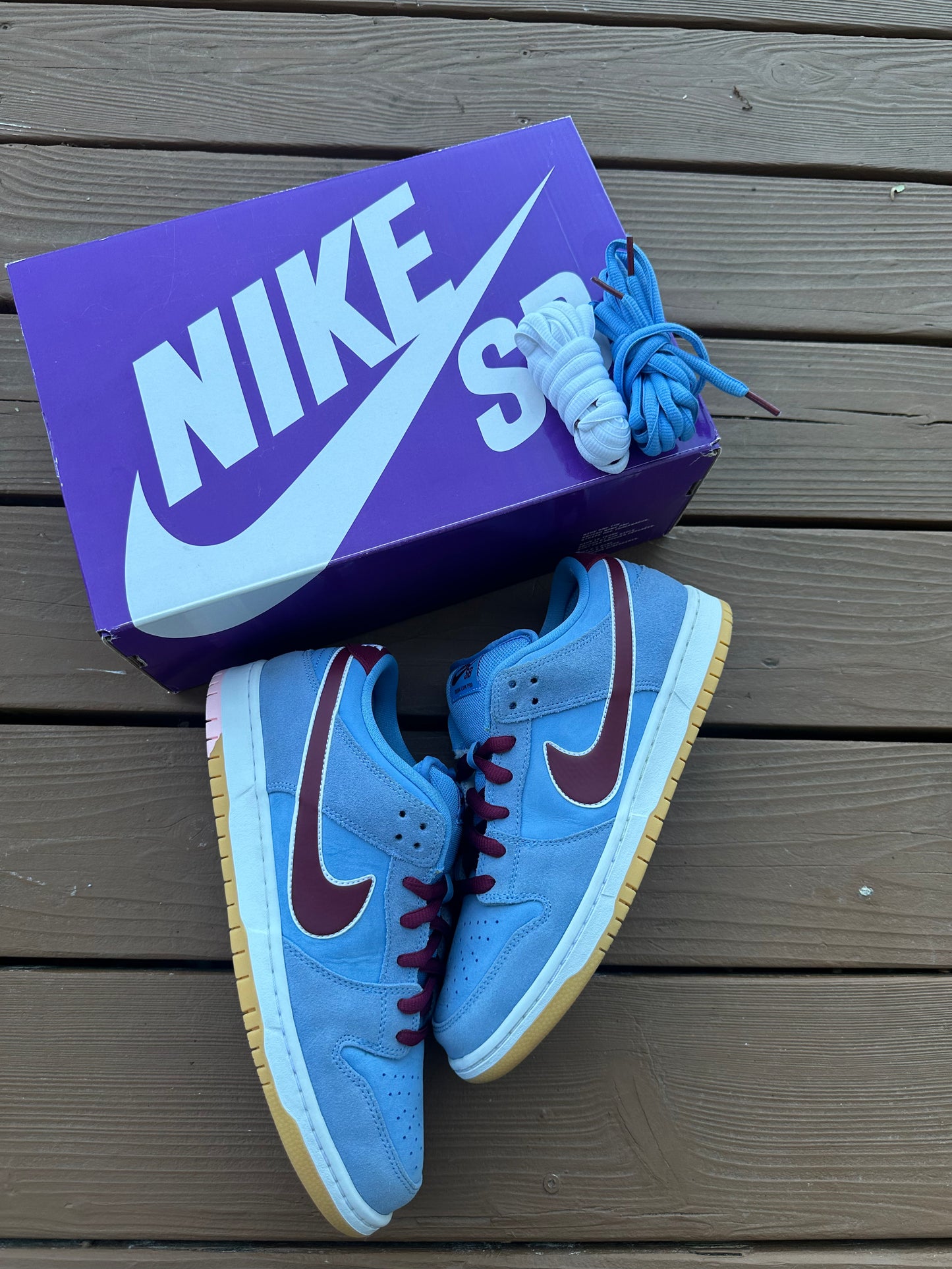 Size 10 - Nike Dunk Low Pro SB Phillies