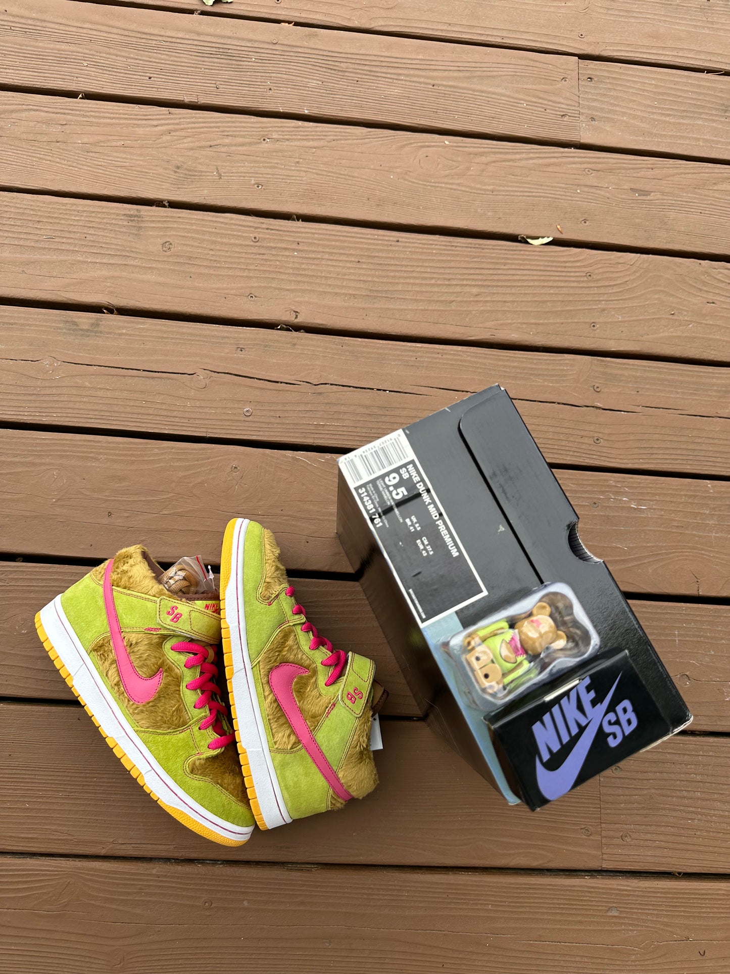 Size 9.5 - Nike Dunk Mid Premium SB Mama Bear