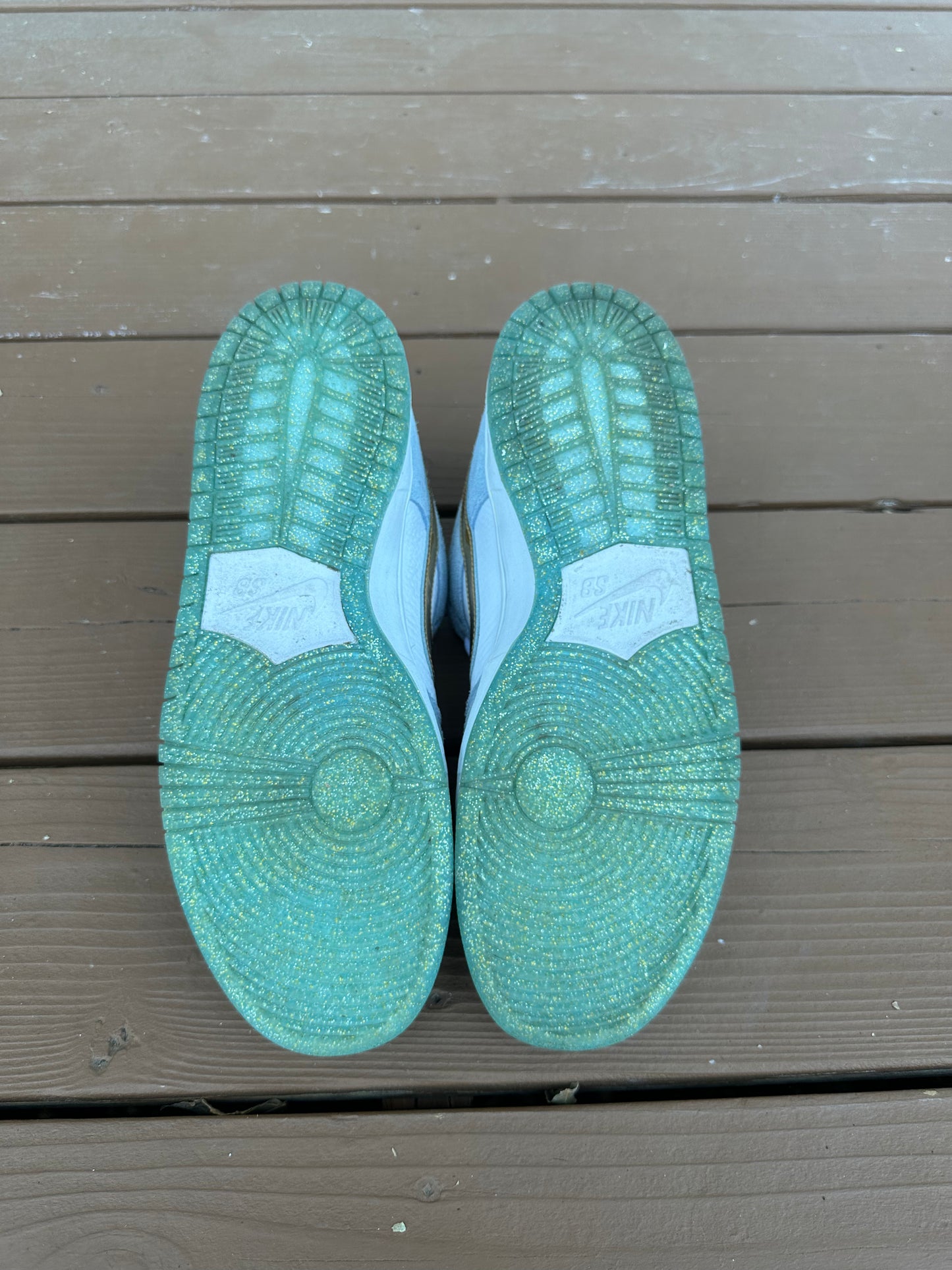 Size 10 - Sean Cliver x Nike SB Dunk Low Pro QS 'Holiday Special'