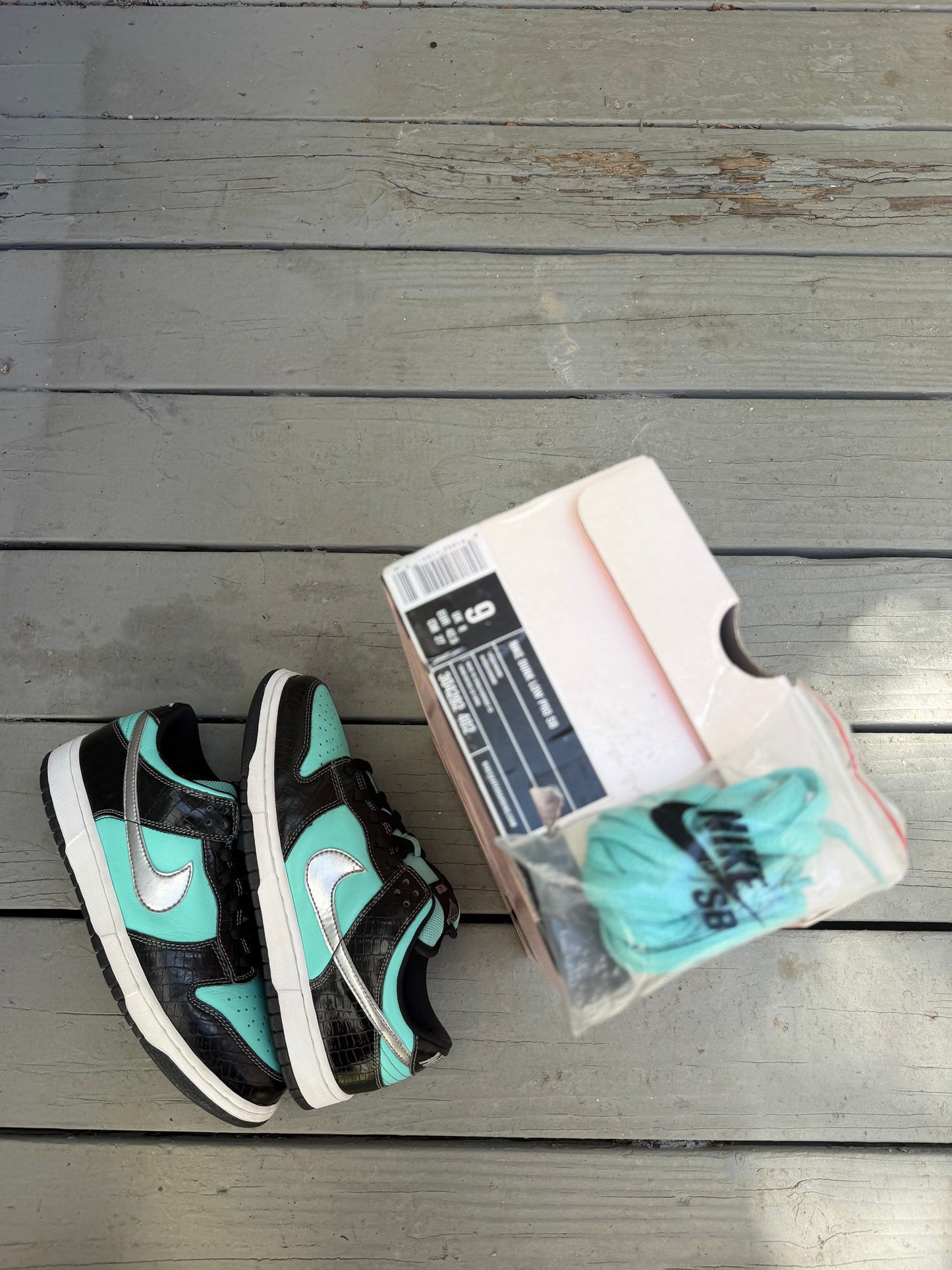 Size 9 - Nike SB Dunk Low Pro x Diamond Supply Co. Tiffany