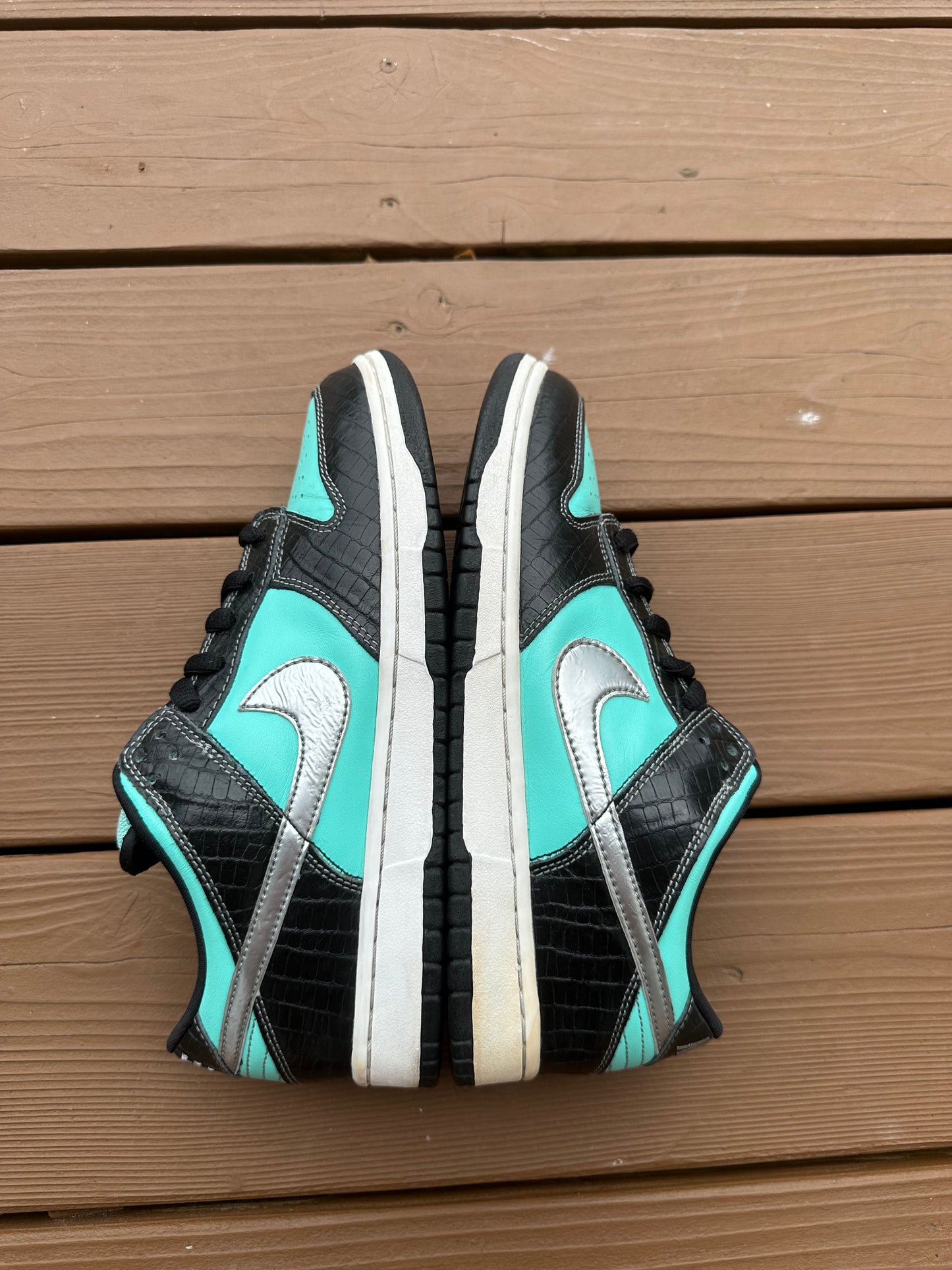 Size 9 - Nike SB Dunk Low Pro x Diamond Supply Co. Tiffany