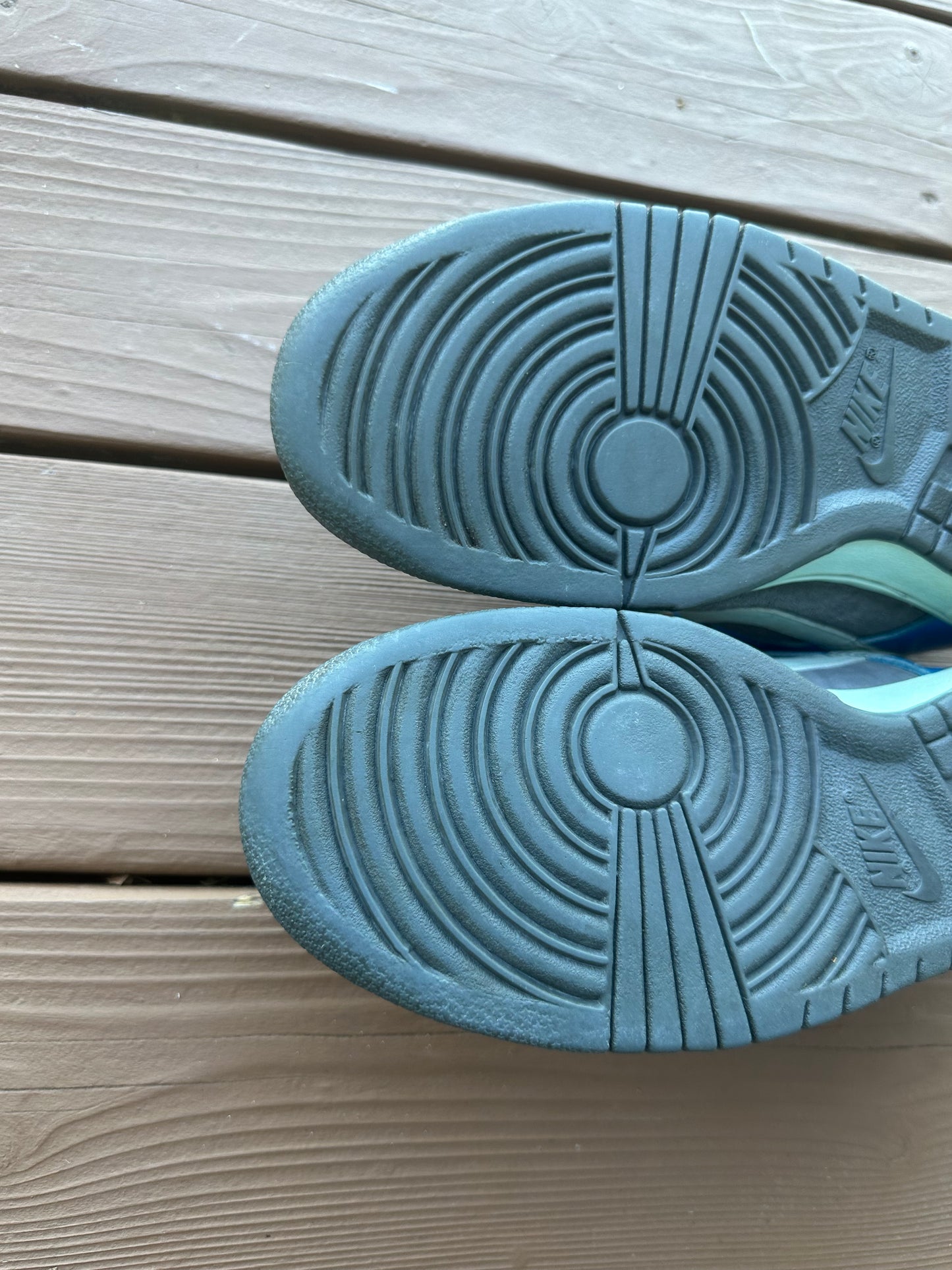 Size 9 - Nike Dunk Low Pro SB Aqua Chalk