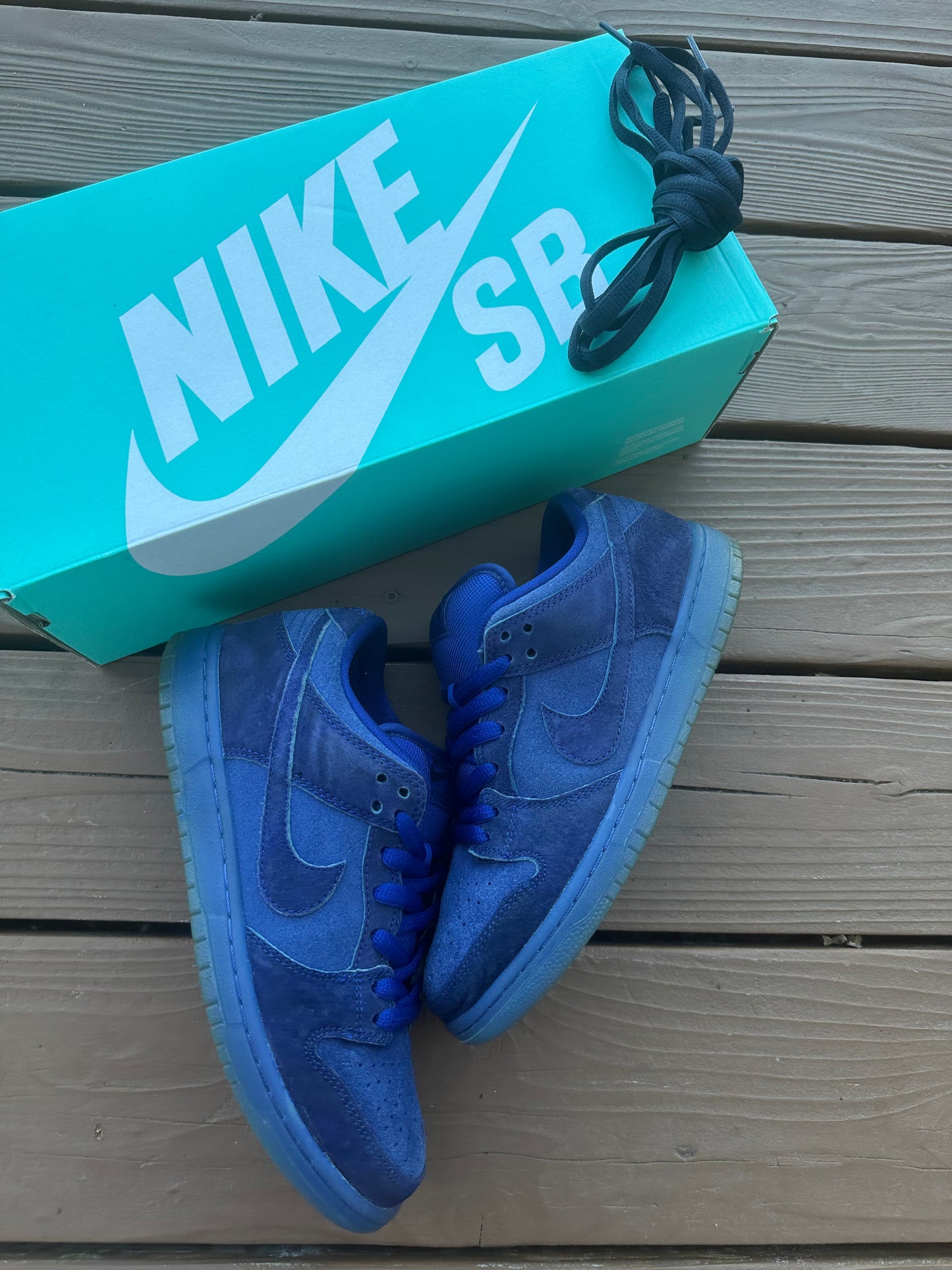Size 7.5 - Nike Dunk Low Premium SB Once In A Blue Moon