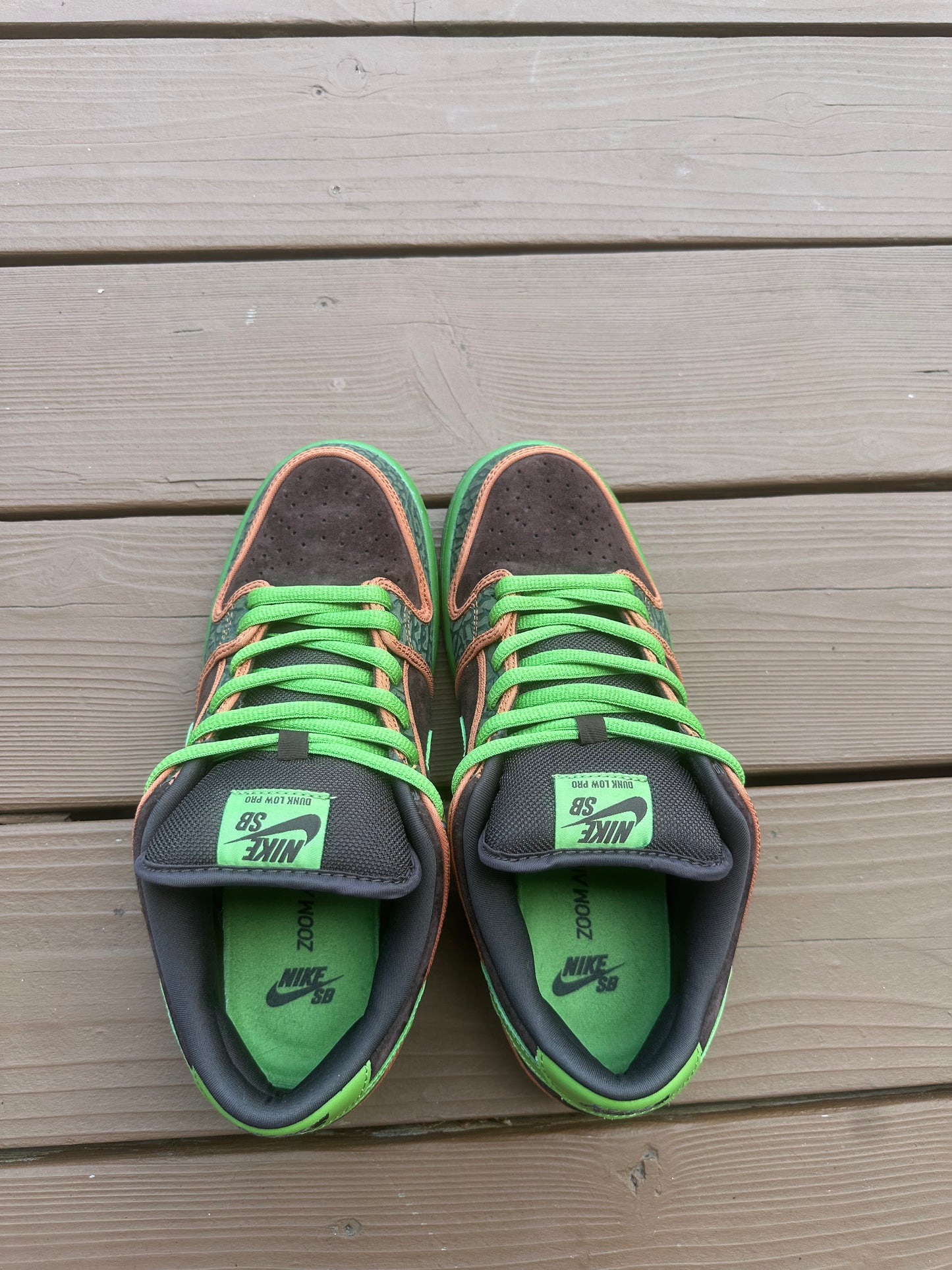 Size 9 - Nike Dunk Low Premium SB De La Soul