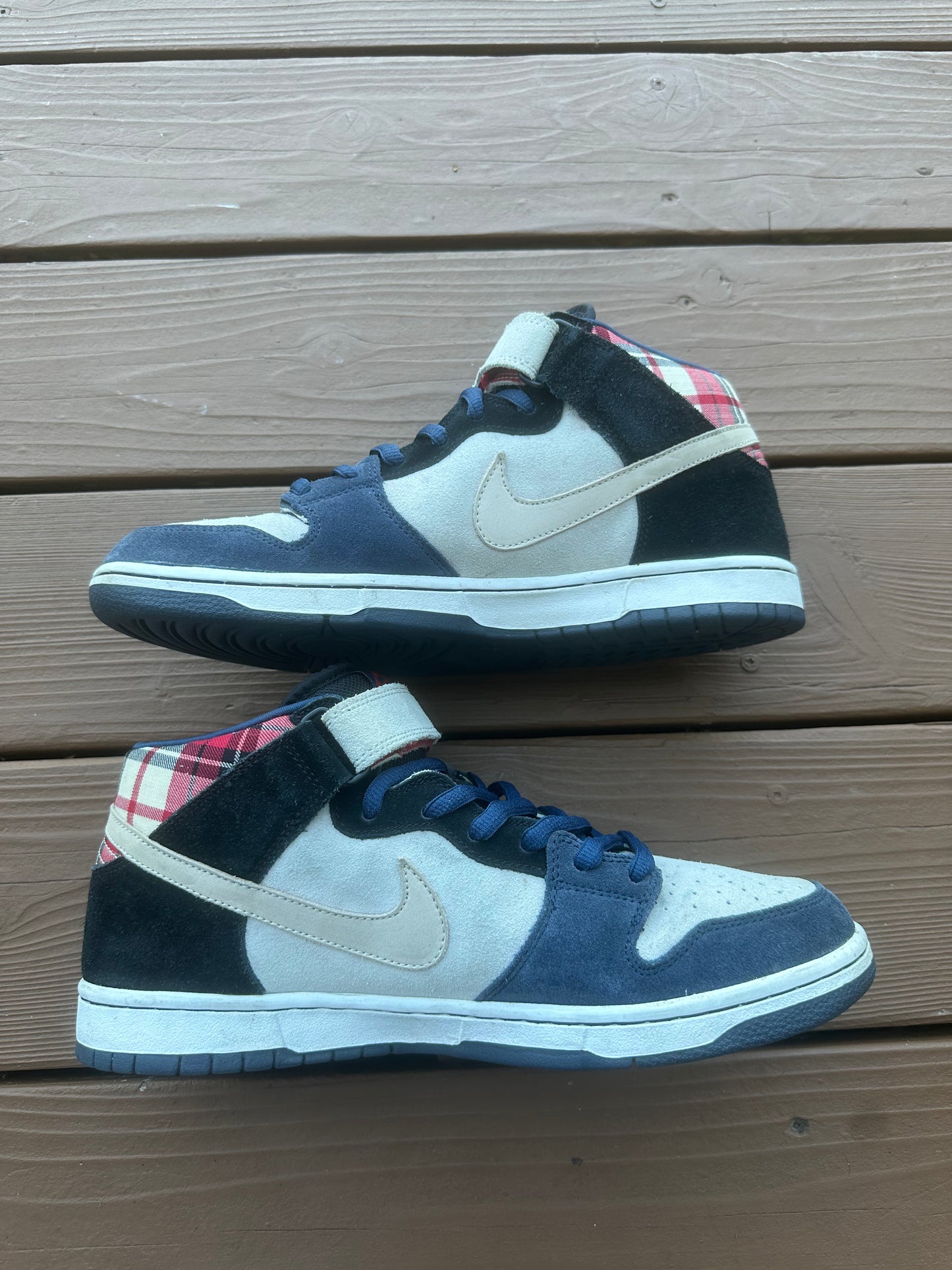 Size 11.5 - Nike Dunk Mid Premium SB Goofy Boy