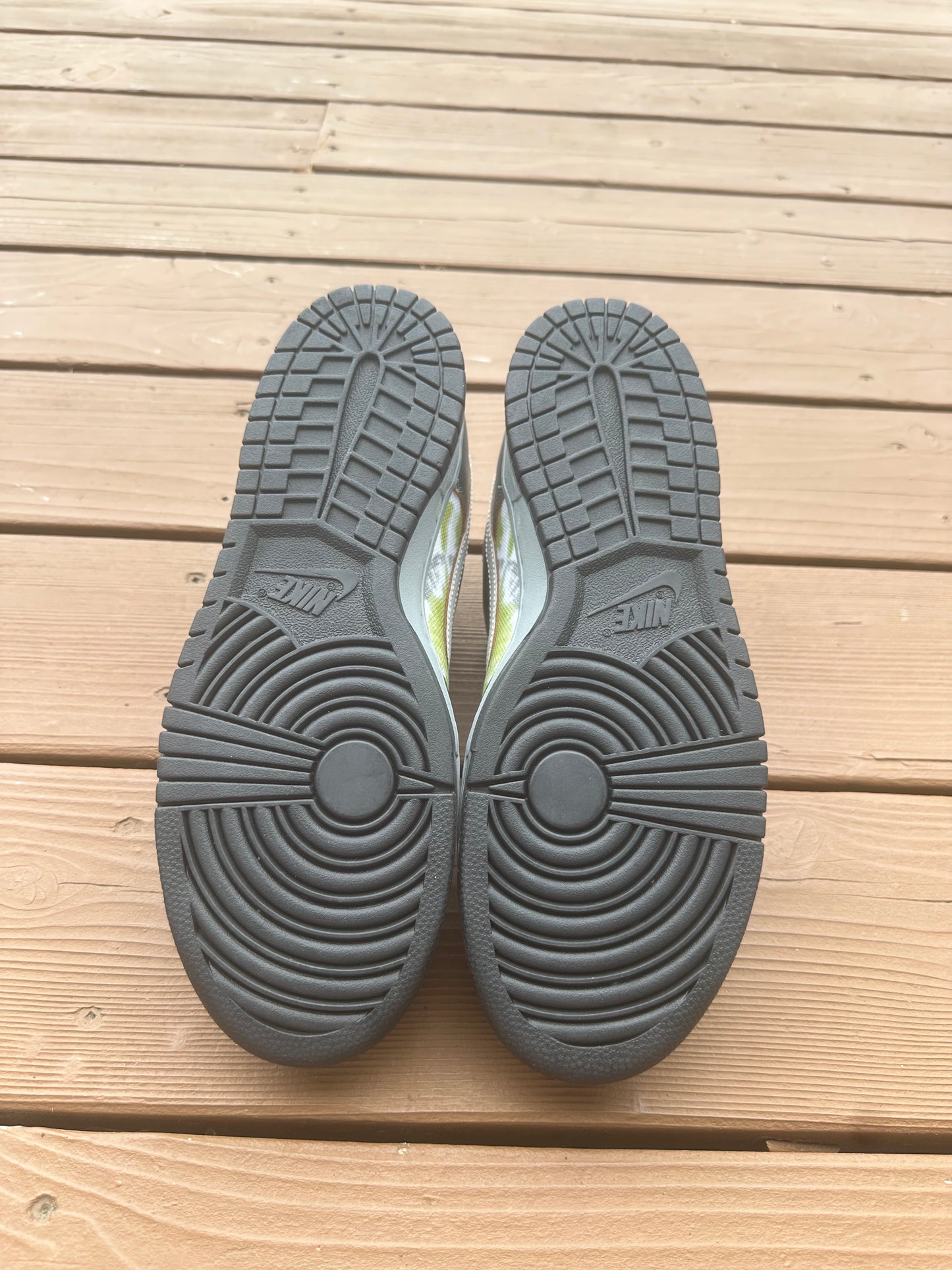 Size 10 - HUF x Nike SB Dunk Low OG QS 'Wait, What!?' Friends & Family
