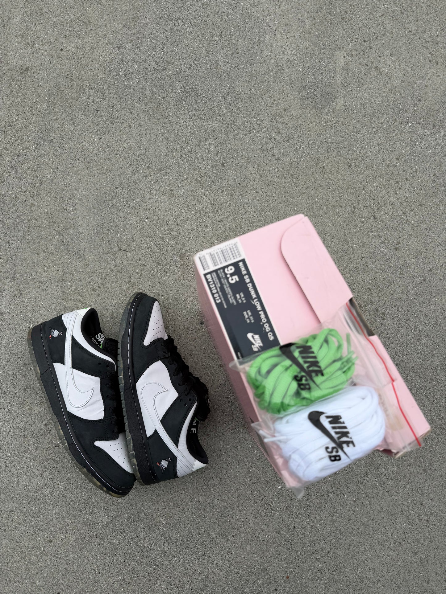 Size 9.5 - Jeff Staple x Nike SB Dunk Low Pro OG QS Panda Pigeon