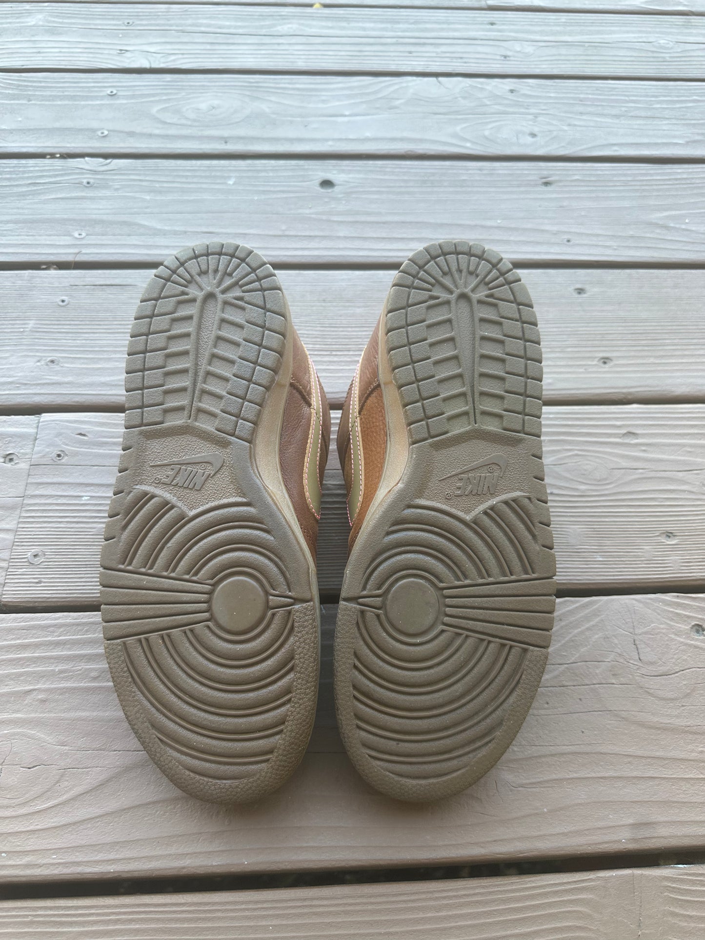 Size 9 - Nike Dunk Low Premium SB Gibson
