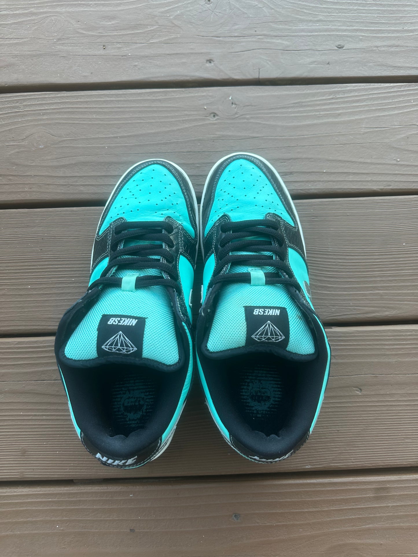 Size 10.5 - Nike SB Dunk Low Pro x Diamond Supply Co. Tiffany