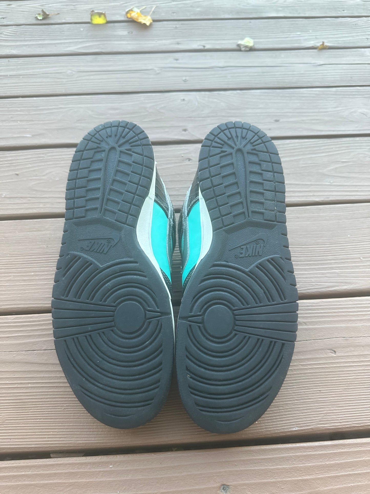 Size 10.5 - Nike SB Dunk Low Pro x Diamond Supply Co. Tiffany