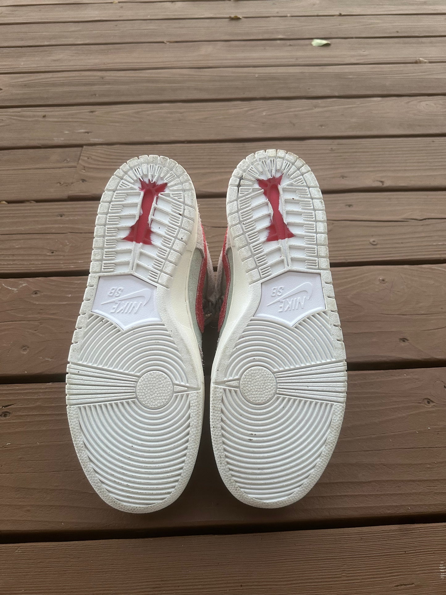 Size 10 - Nike SB Dunk Mid Pro QS White Widow