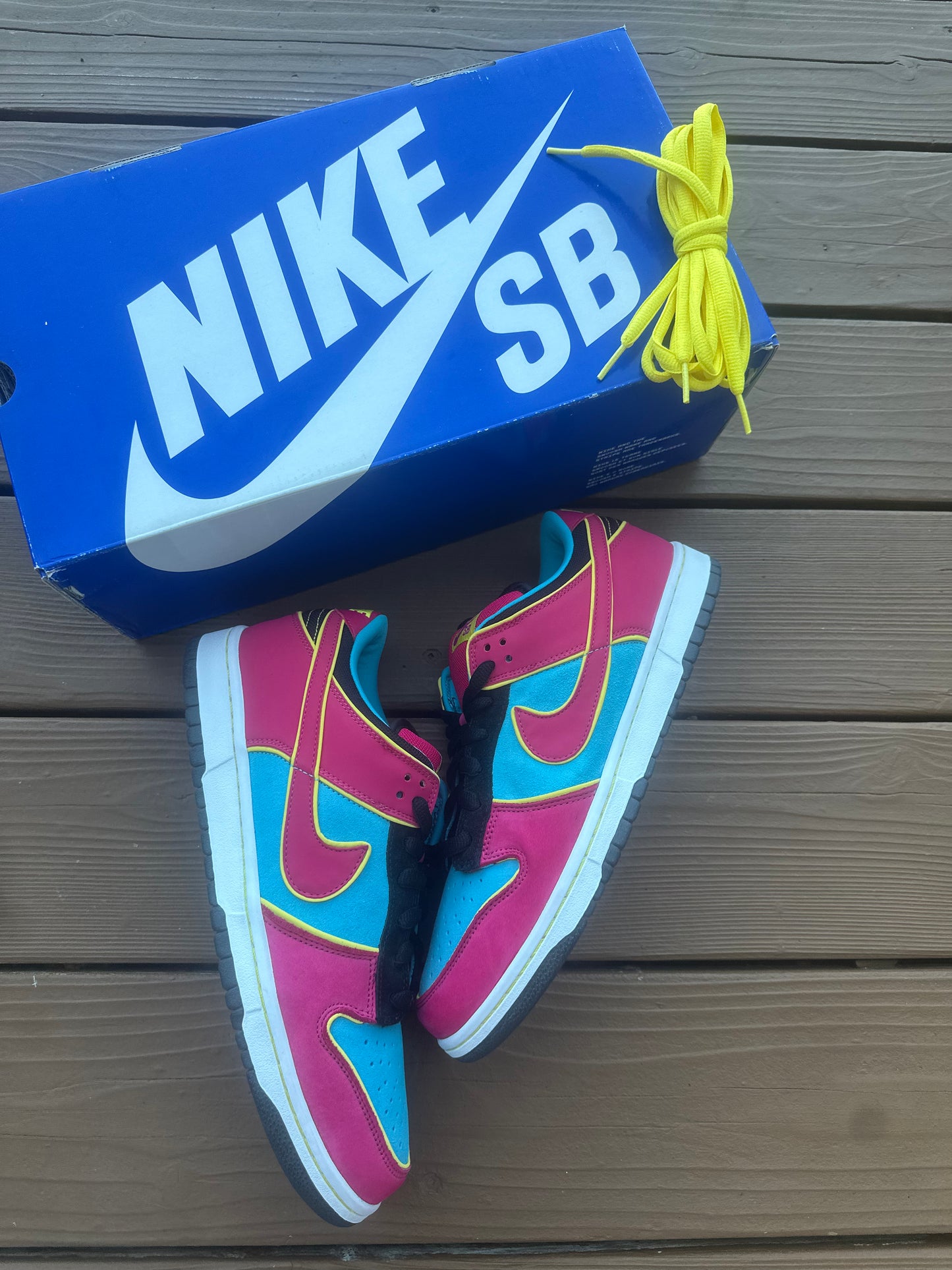 Size 11 - Nike Dunk Low Pro SB Ms. Pacman