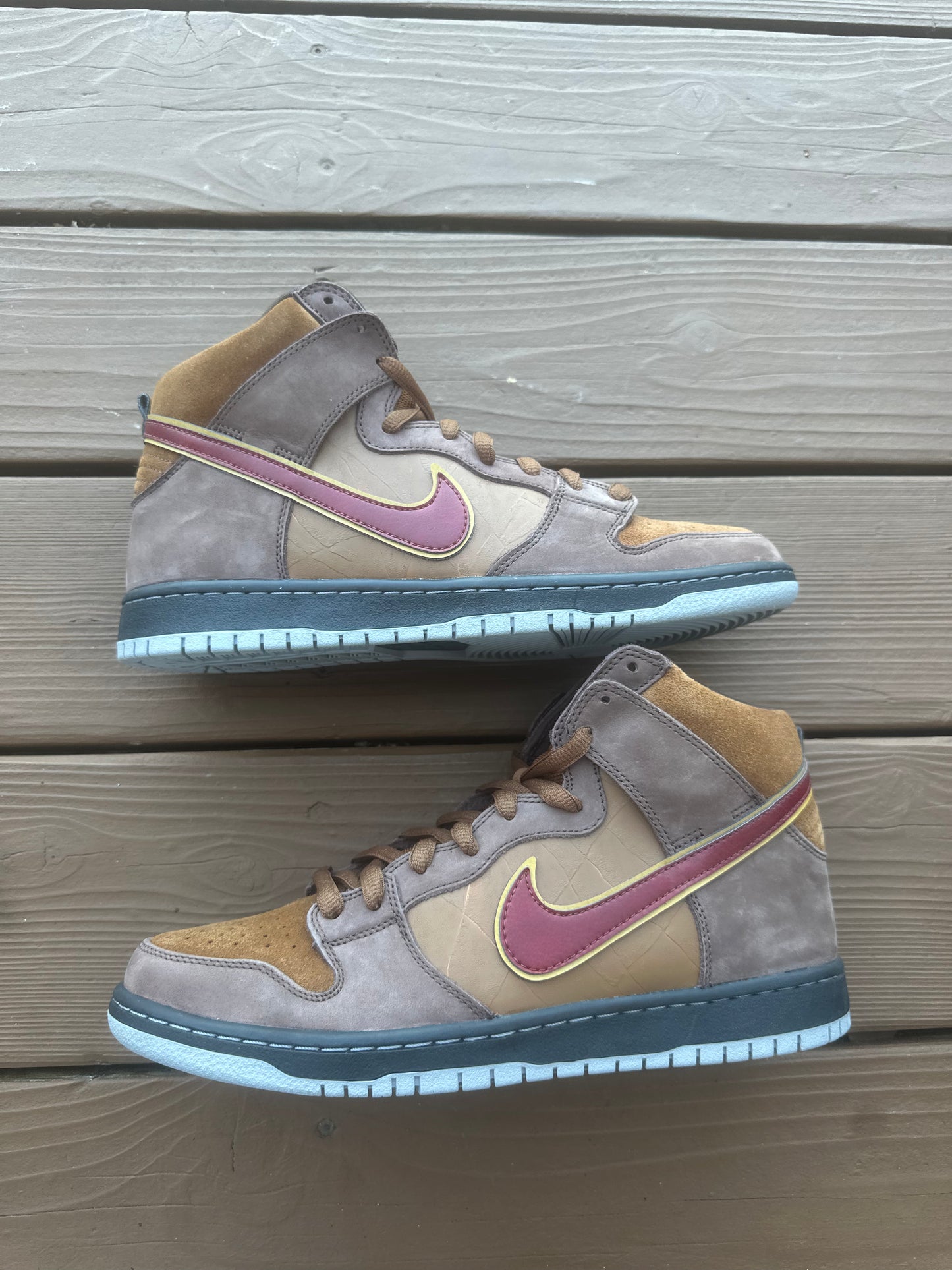 Size 10.5 - Nike Dunk High Premium SB Cigar City