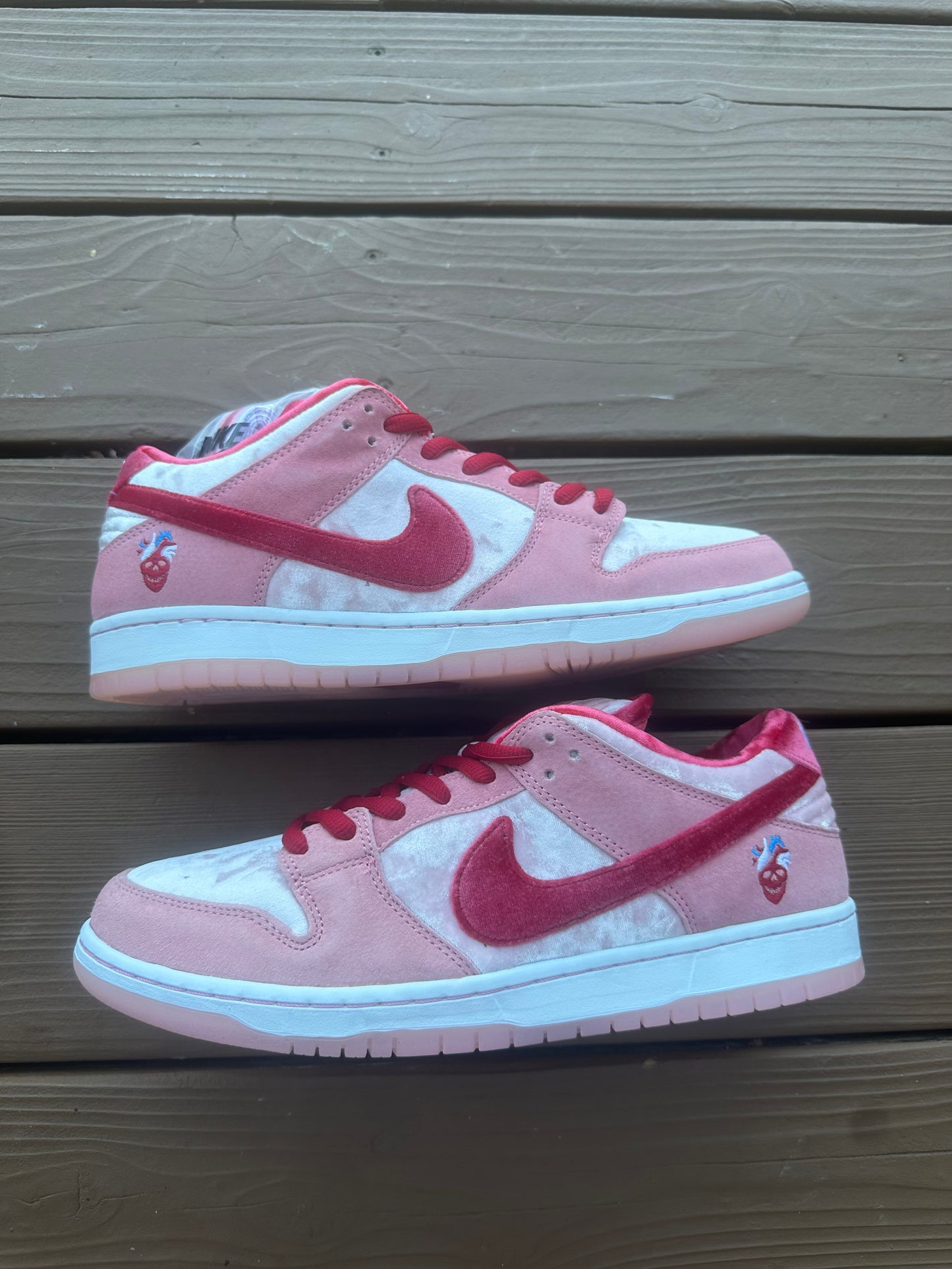 Size 11 - StrangeLove x Dunk Low SB Valentine's Day Special Box