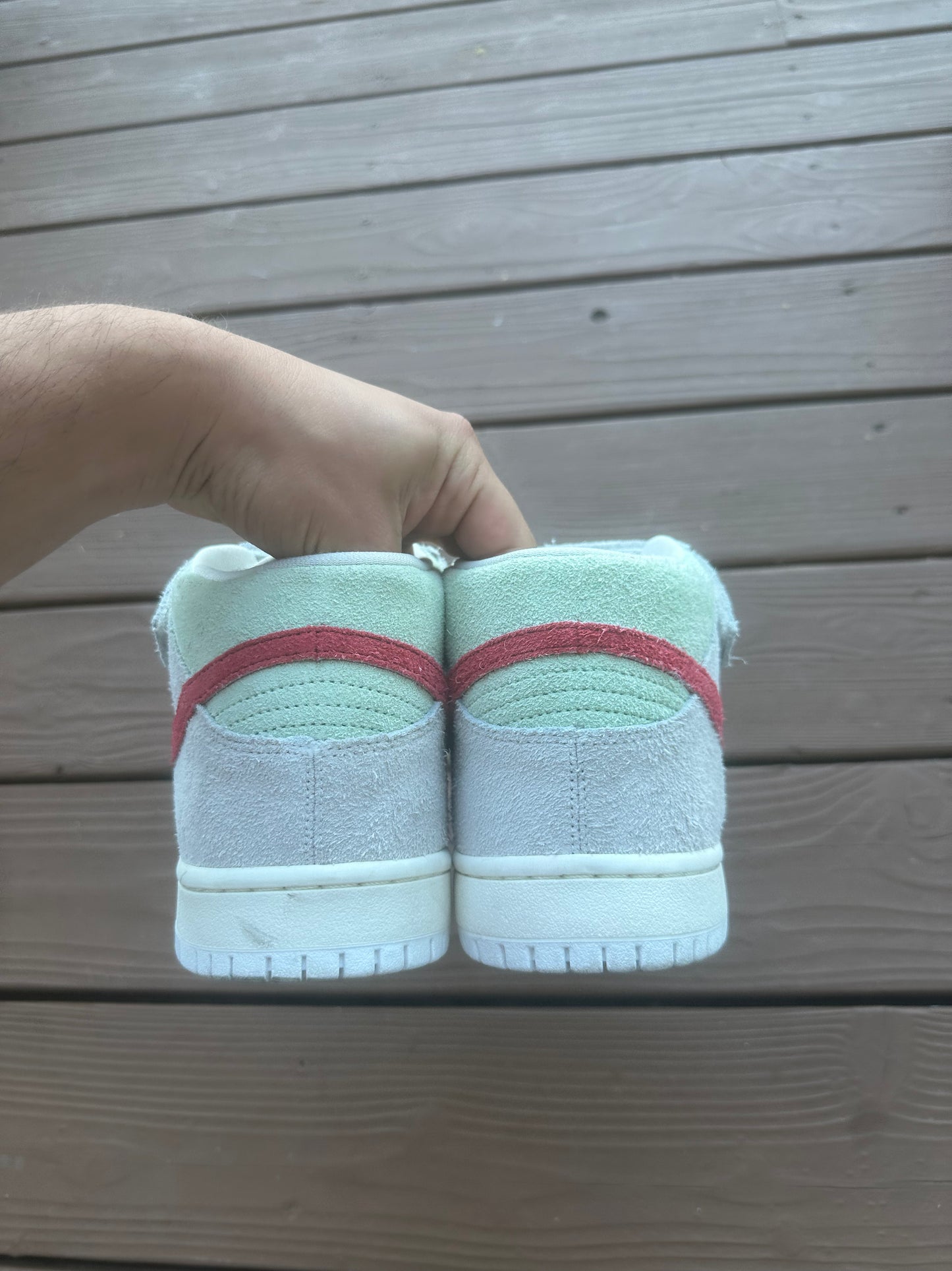 Size 10.5 - Nike SB Dunk Mid Pro QS White Widow
