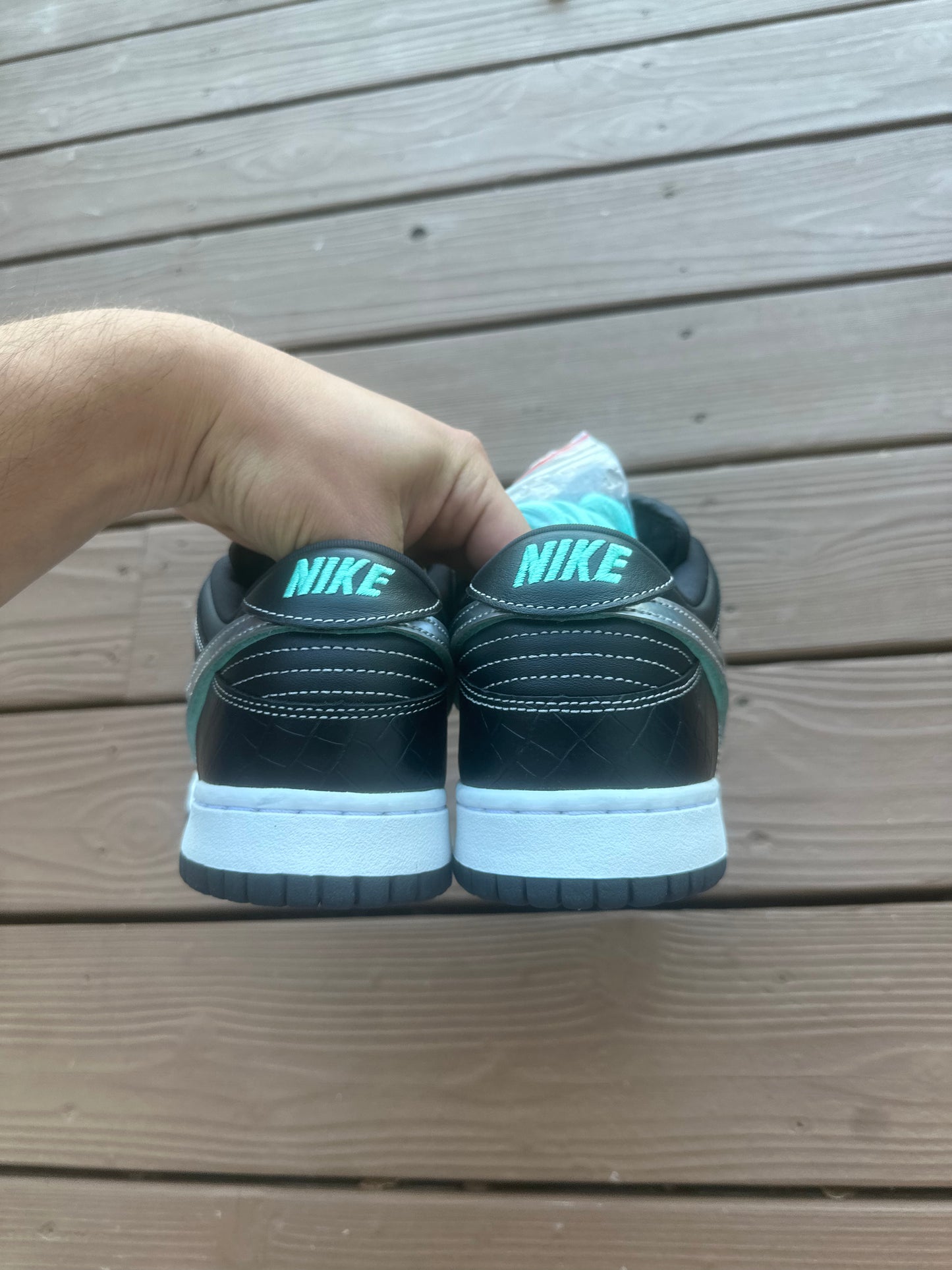 Size 9 - Diamond Supply Co. x Nike SB Dunk Low Pro Black Diamond