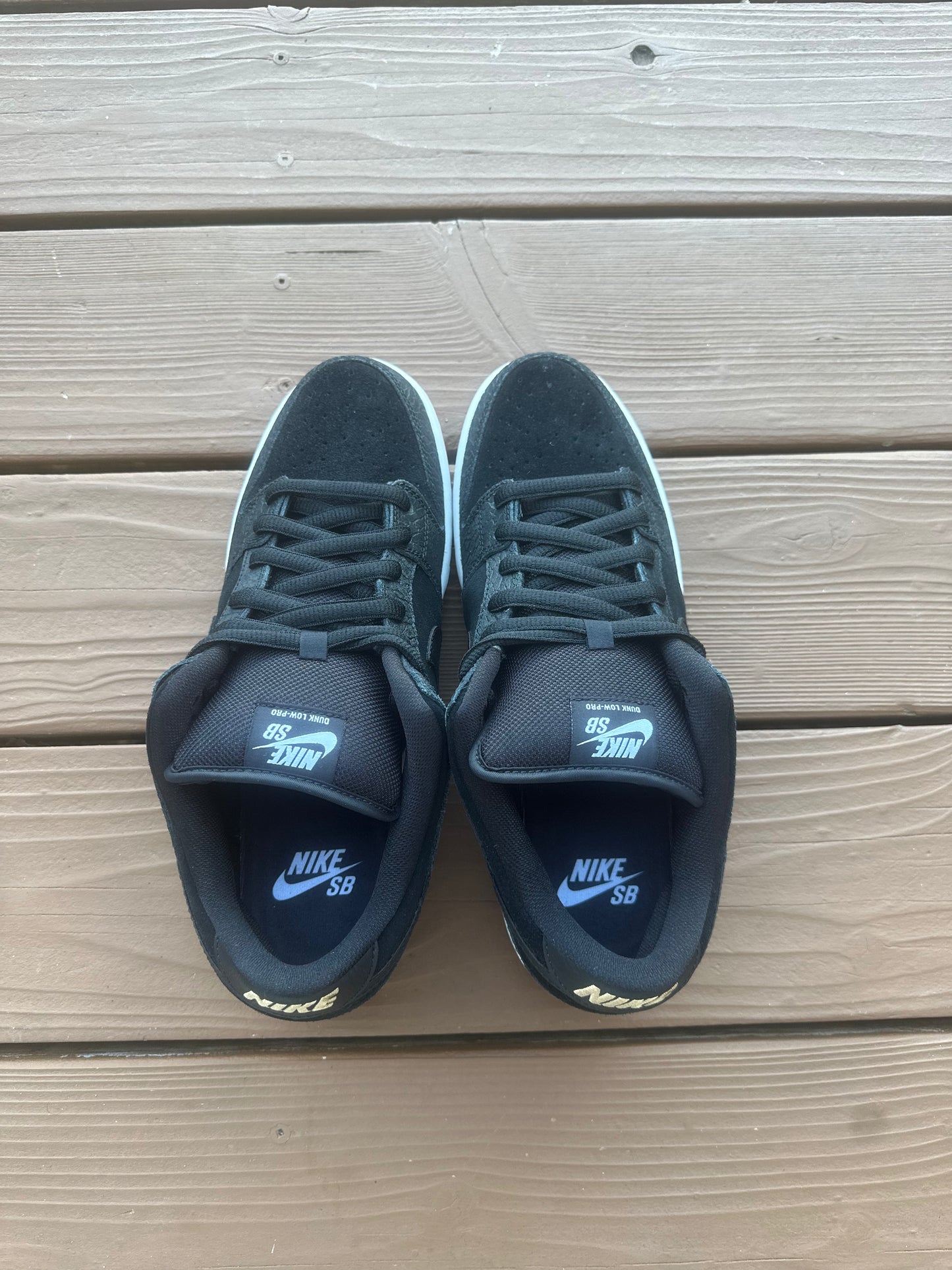 Size 11 - Nike Dunk Low Premium SB QS Nontourage