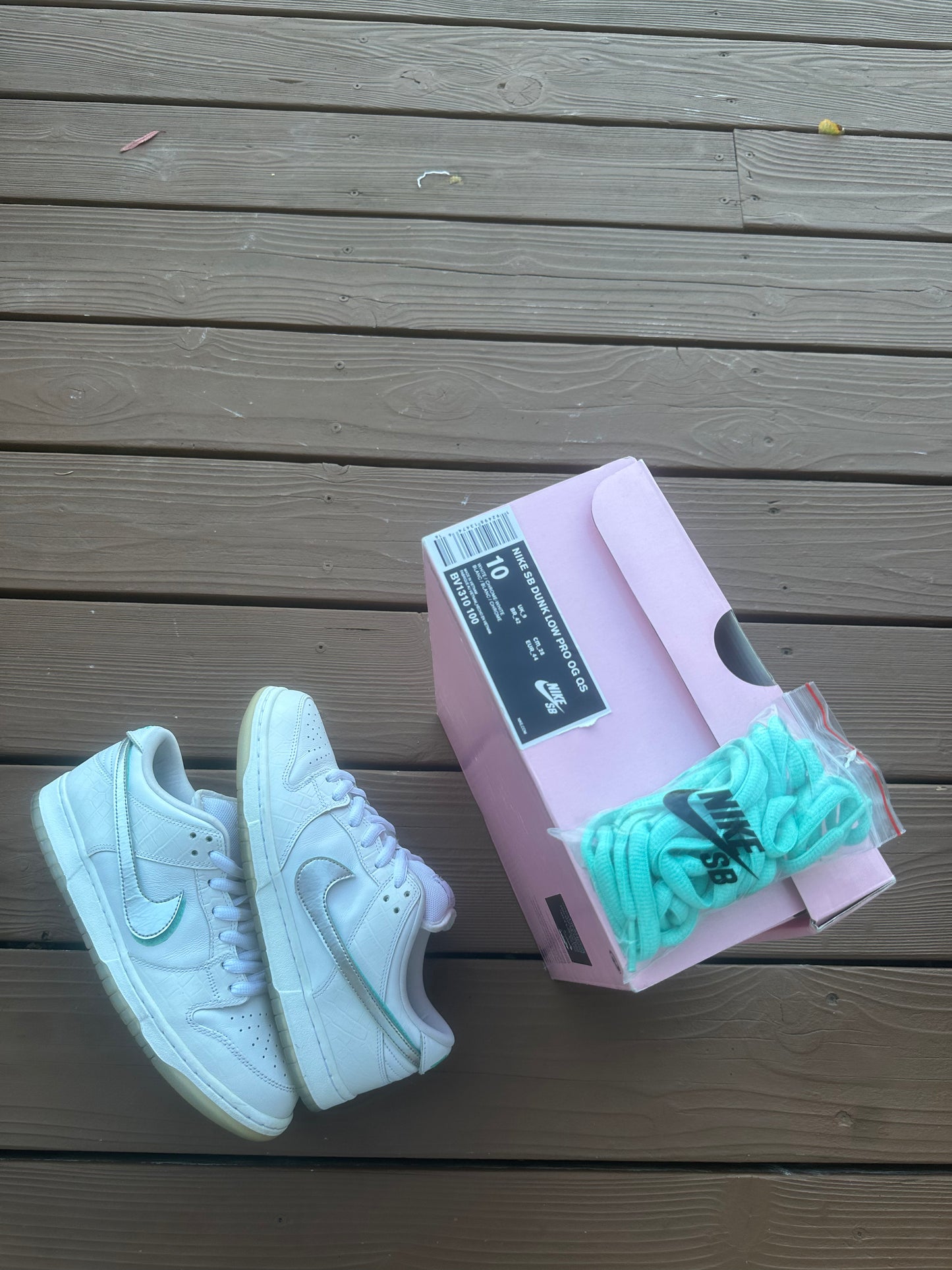 Size 10 - Diamond Supply Co. x Nike SB Dunk Low Pro White Diamond