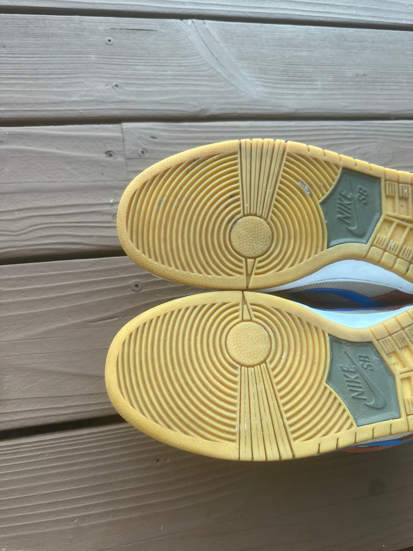 Size 10 - Nike Dunk Low Pro SB Corduroy