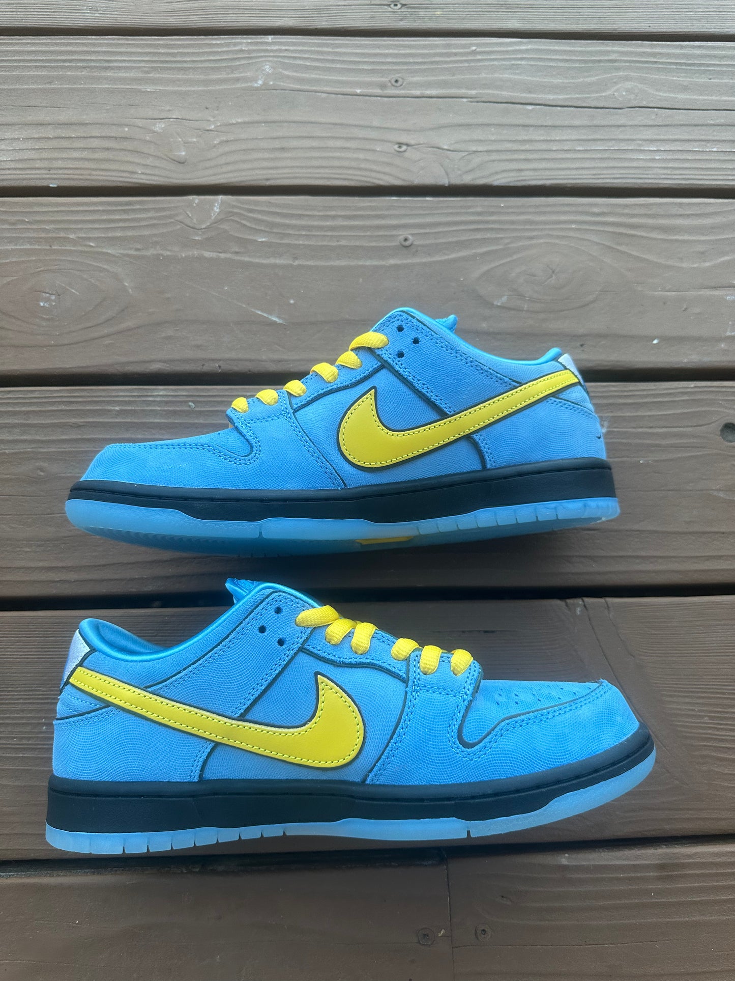 Size 9.5 - The Powerpuff Girls x Dunk Low Pro SB QS 'Bubbles'