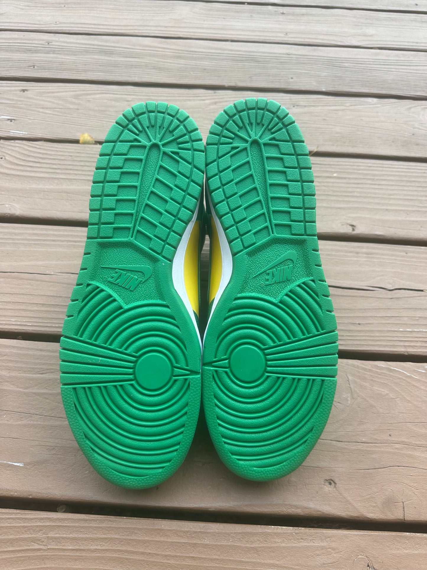 Size 9 - Supreme x Dunk High SB By Any Means - Brazil