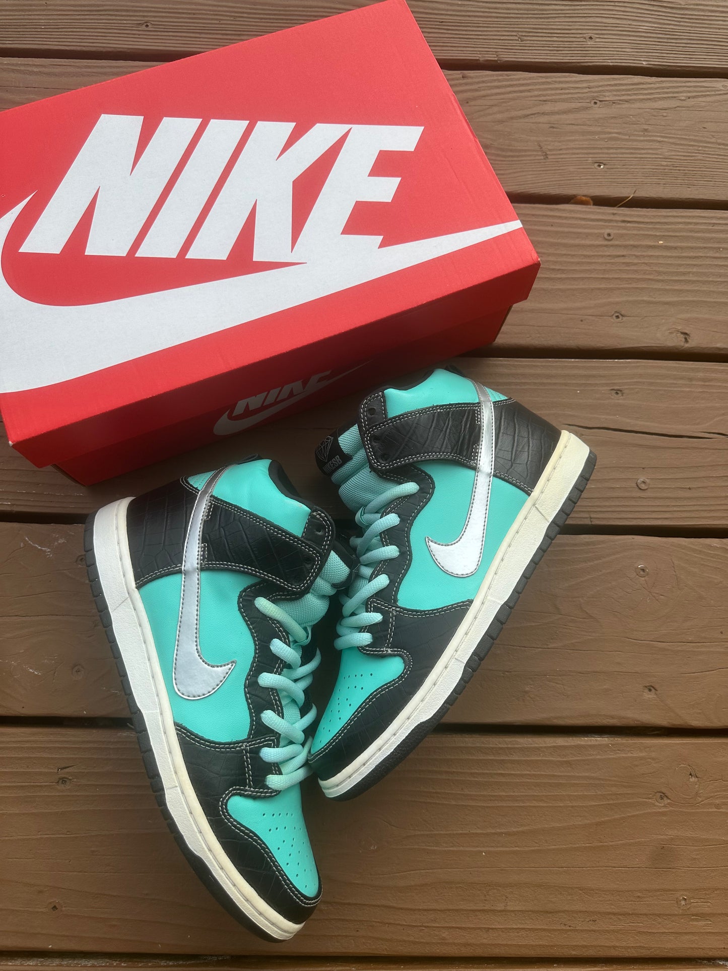 Size 9 - Diamond Supply Co. x Dunk High Premium SB Tiffany