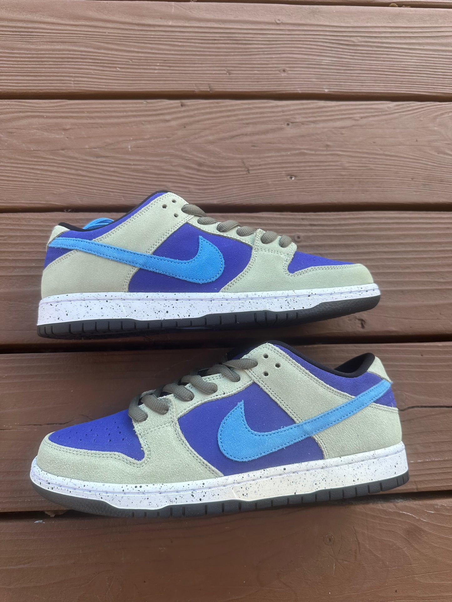 Size 9.5 - Nike Dunk Low Pro SB ACG Celadon