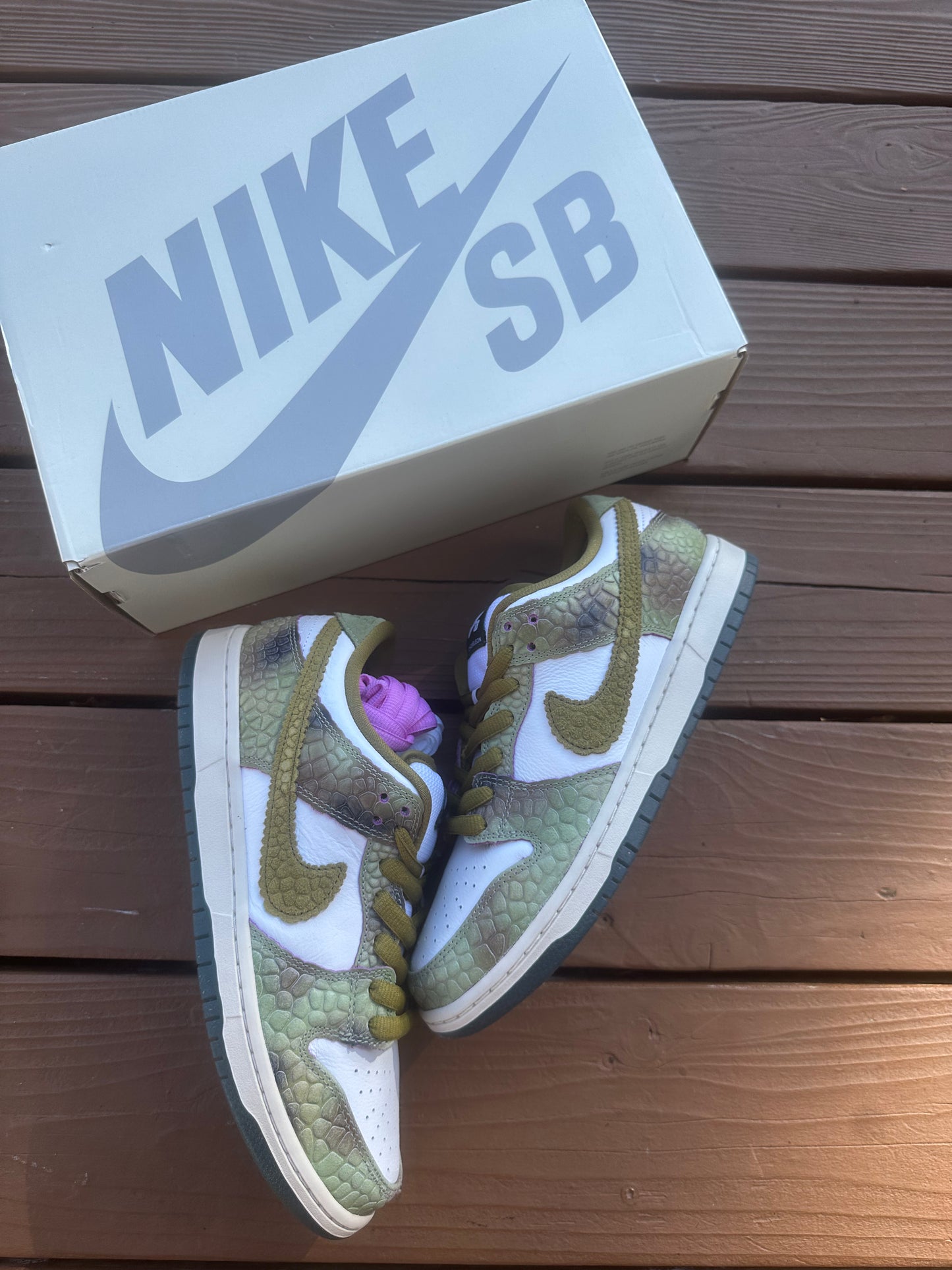 Size 9.5 - Nike Dunk Low Pro SB QS Alexis Sablone Chameleon