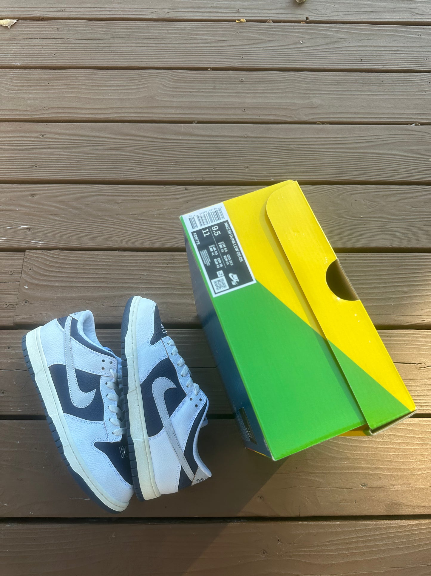 Size 9.5 - HUF x Nike SB Dunk Low 'New York'