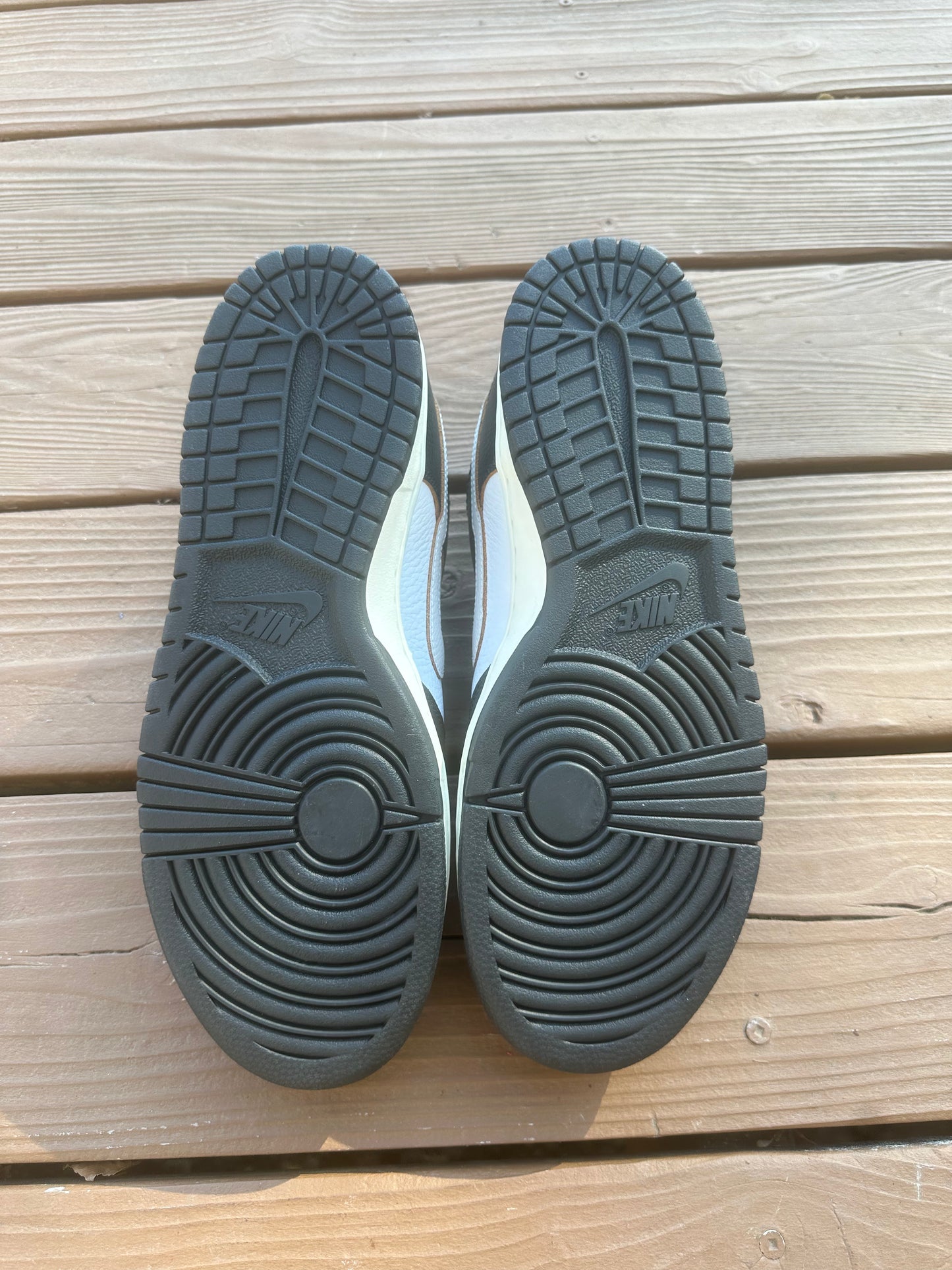 Size 9 - HUF x Nike SB Dunk Low 'San Francisco'