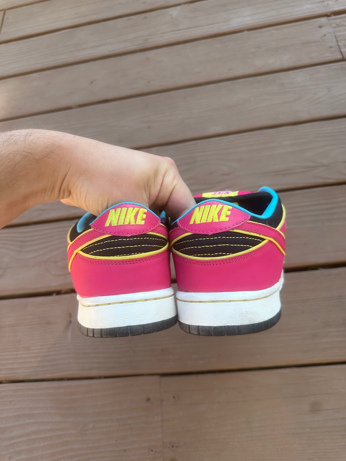 Size 9 - Nike Dunk Low Pro SB Ms. Pacman