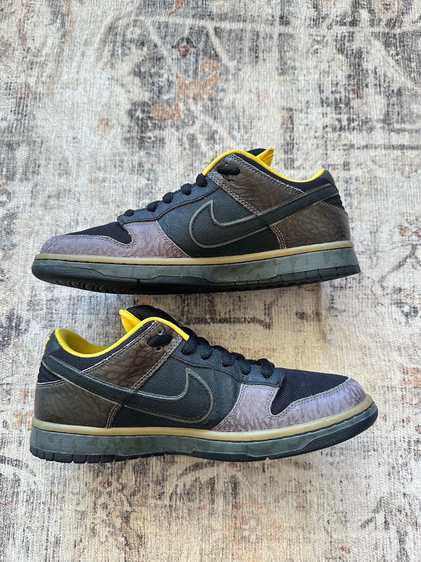 Size 10 - Nike Dunk Low Premium SB Yellow Curb