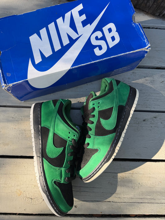Size 8 - Nike Dunk Low Pro SB Green Lantern
