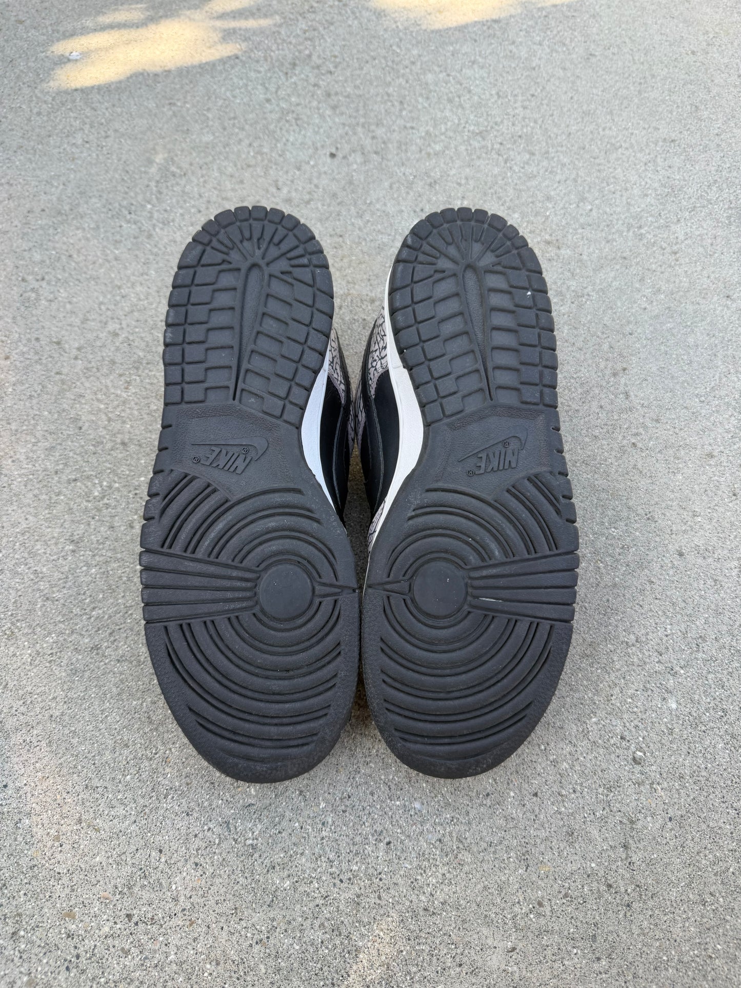 Size 9 - Supreme x Nike SB Dunk Low Pro Black Cement