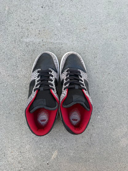 Size 9 - Supreme x Nike SB Dunk Low Pro Black Cement