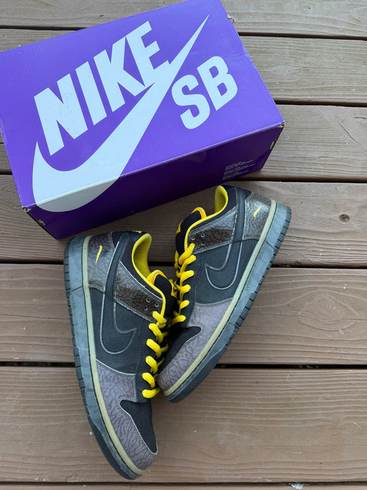 Size 10 - Nike Dunk Low Premium SB Yellow Curb