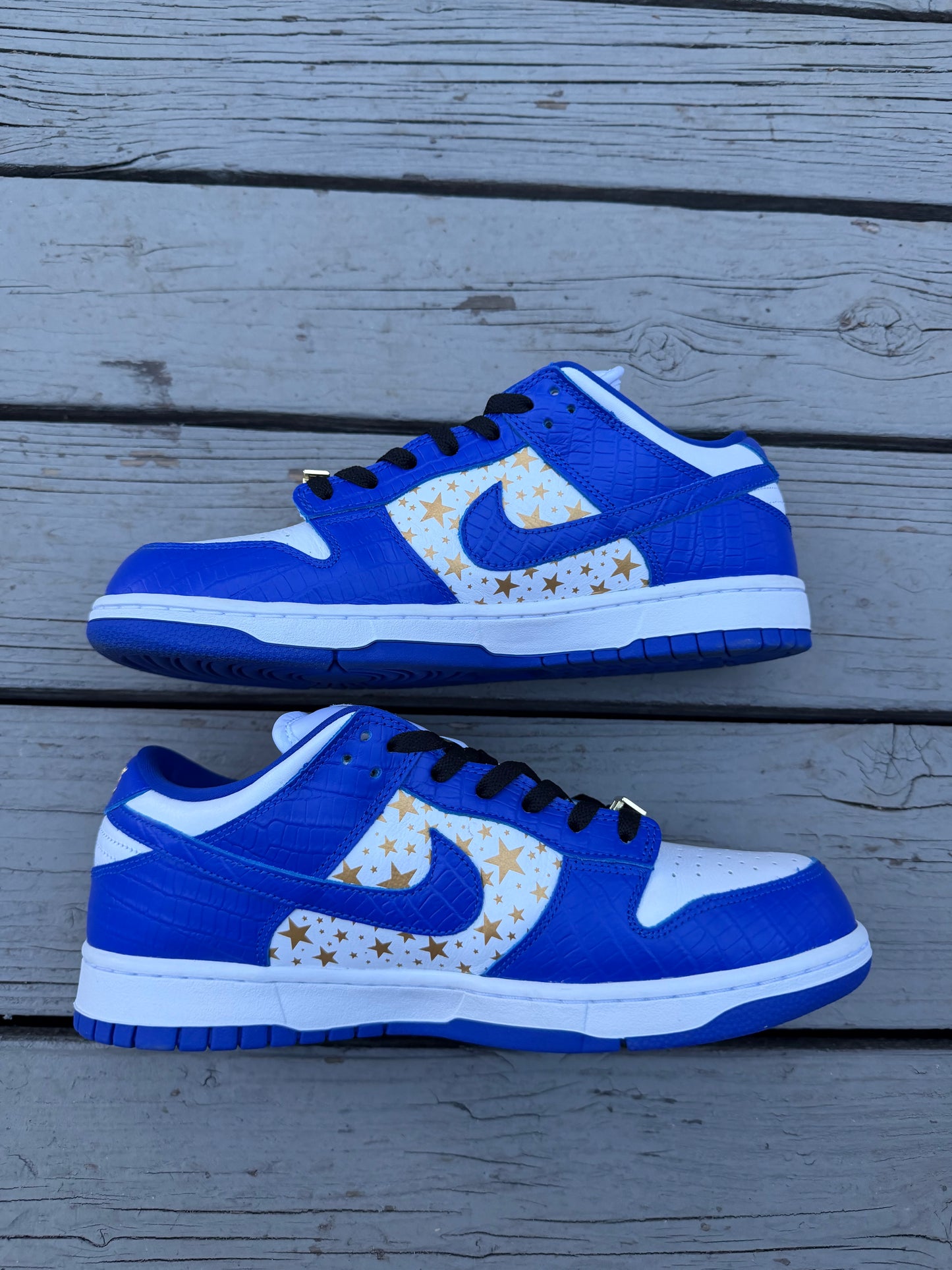 Size 10 - Supreme x Nike Dunk Low SB QS Hyper Royal