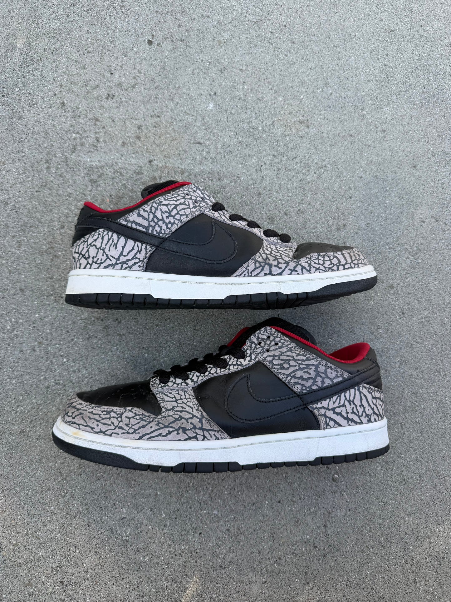 Size 9 - Supreme x Nike SB Dunk Low Pro Black Cement