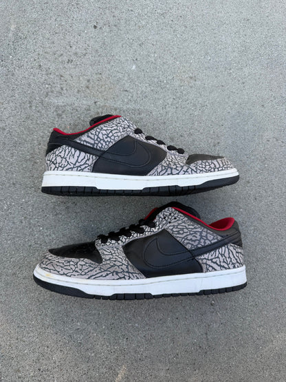 Size 9 - Supreme x Nike SB Dunk Low Pro Black Cement