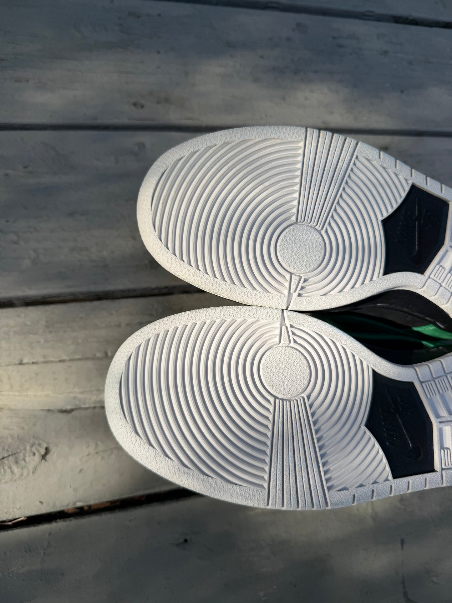 Size 8 - Nike Dunk Low Pro SB Green Lantern